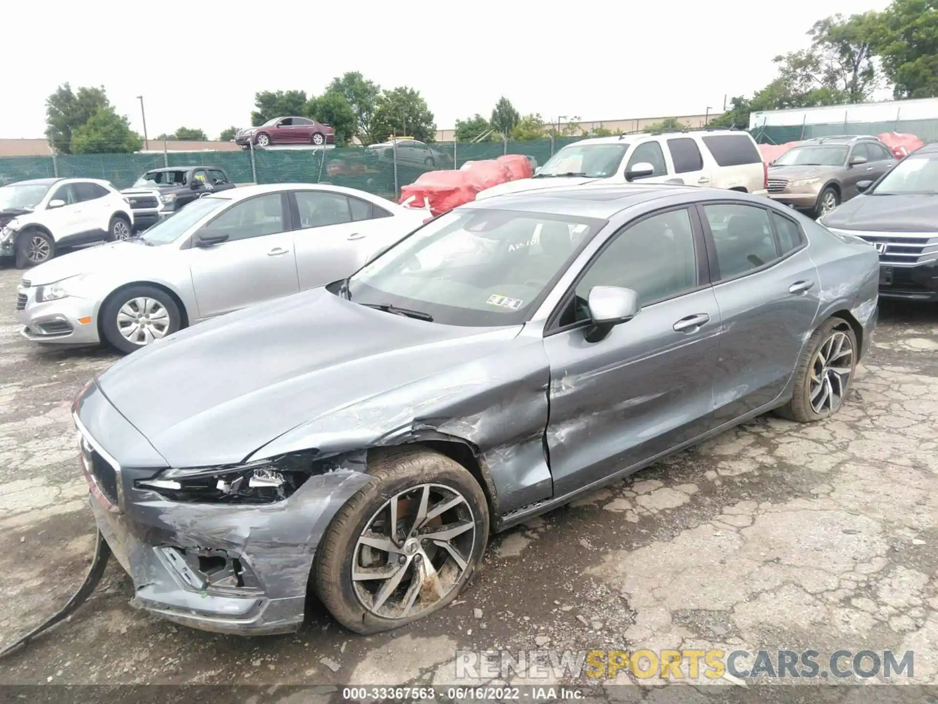 2 Photograph of a damaged car 7JR102FK8KG016483 VOLVO S60 2019