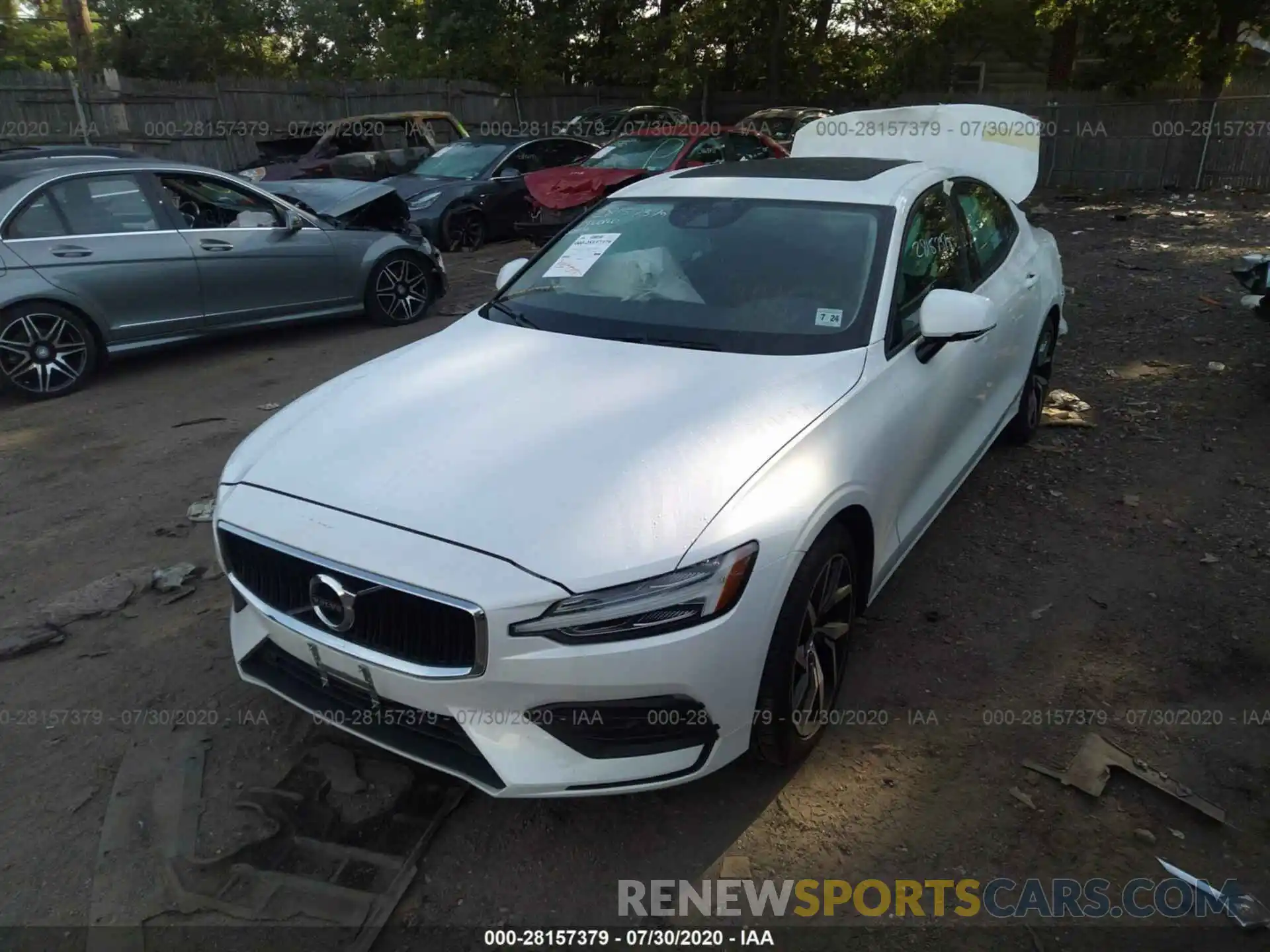 2 Photograph of a damaged car 7JR102FK8KG017228 VOLVO S60 2019