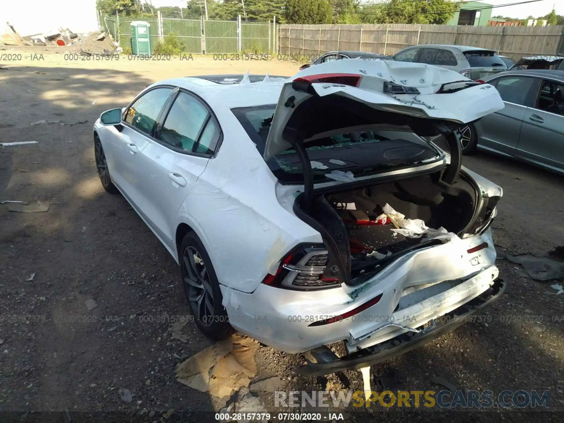 3 Photograph of a damaged car 7JR102FK8KG017228 VOLVO S60 2019