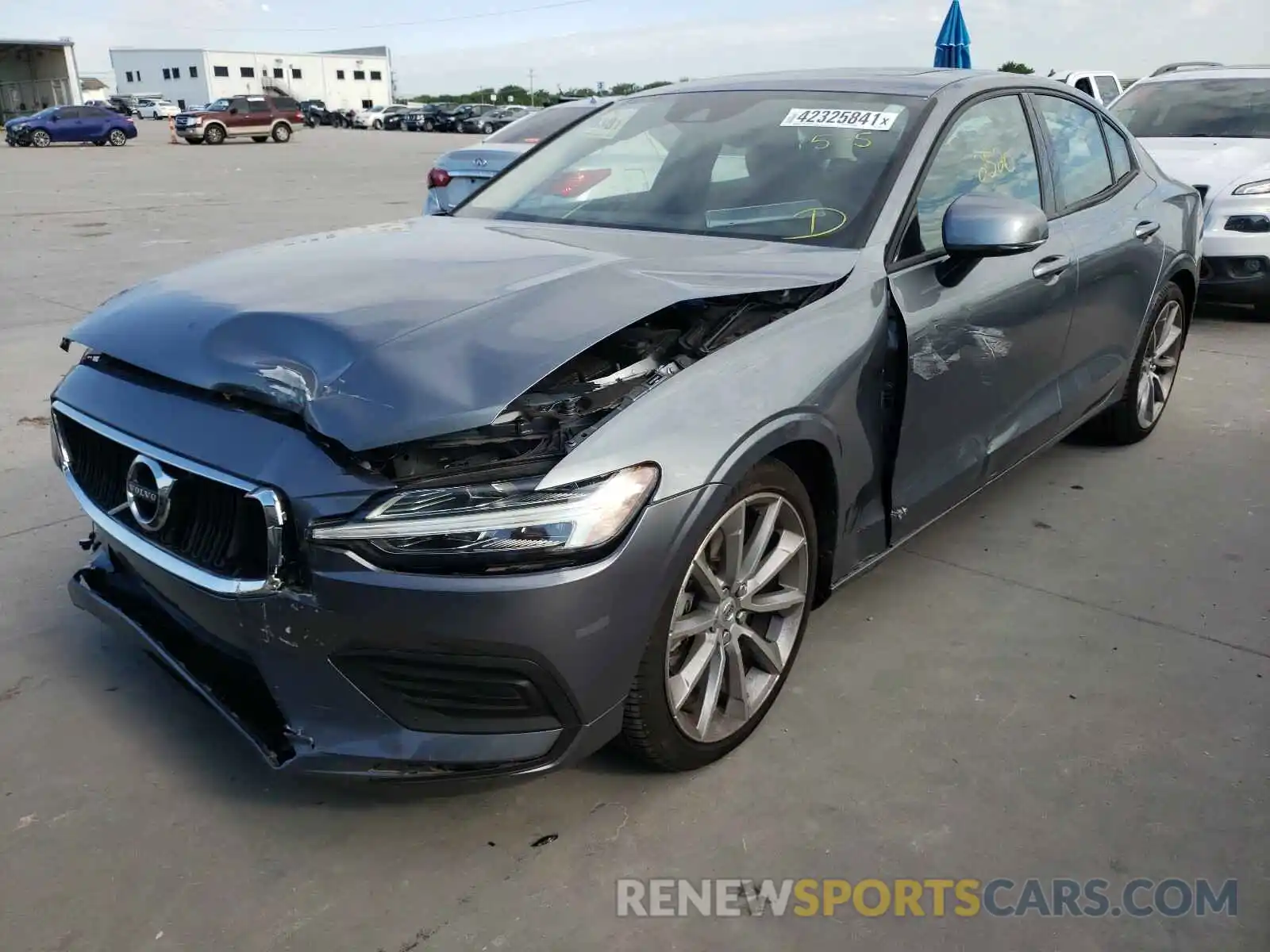 2 Photograph of a damaged car 7JR102FK9KG013740 VOLVO S60 2019