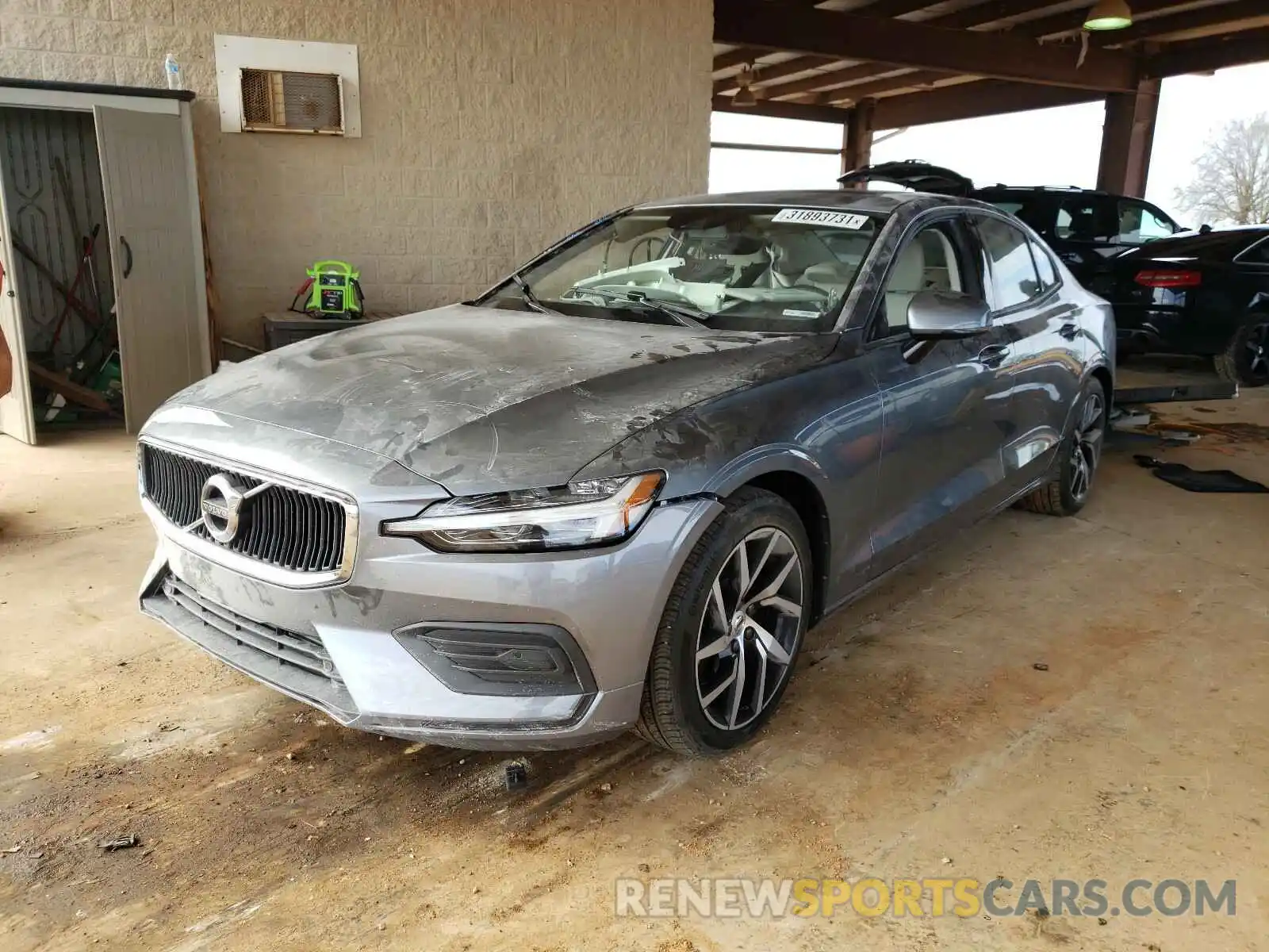 2 Photograph of a damaged car 7JR102FKXKG011012 VOLVO S60 2019