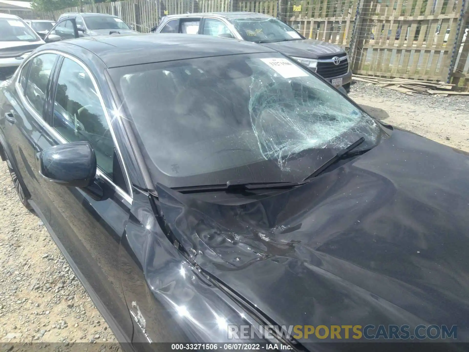 6 Photograph of a damaged car 7JR102FL2KG017931 VOLVO S60 2019