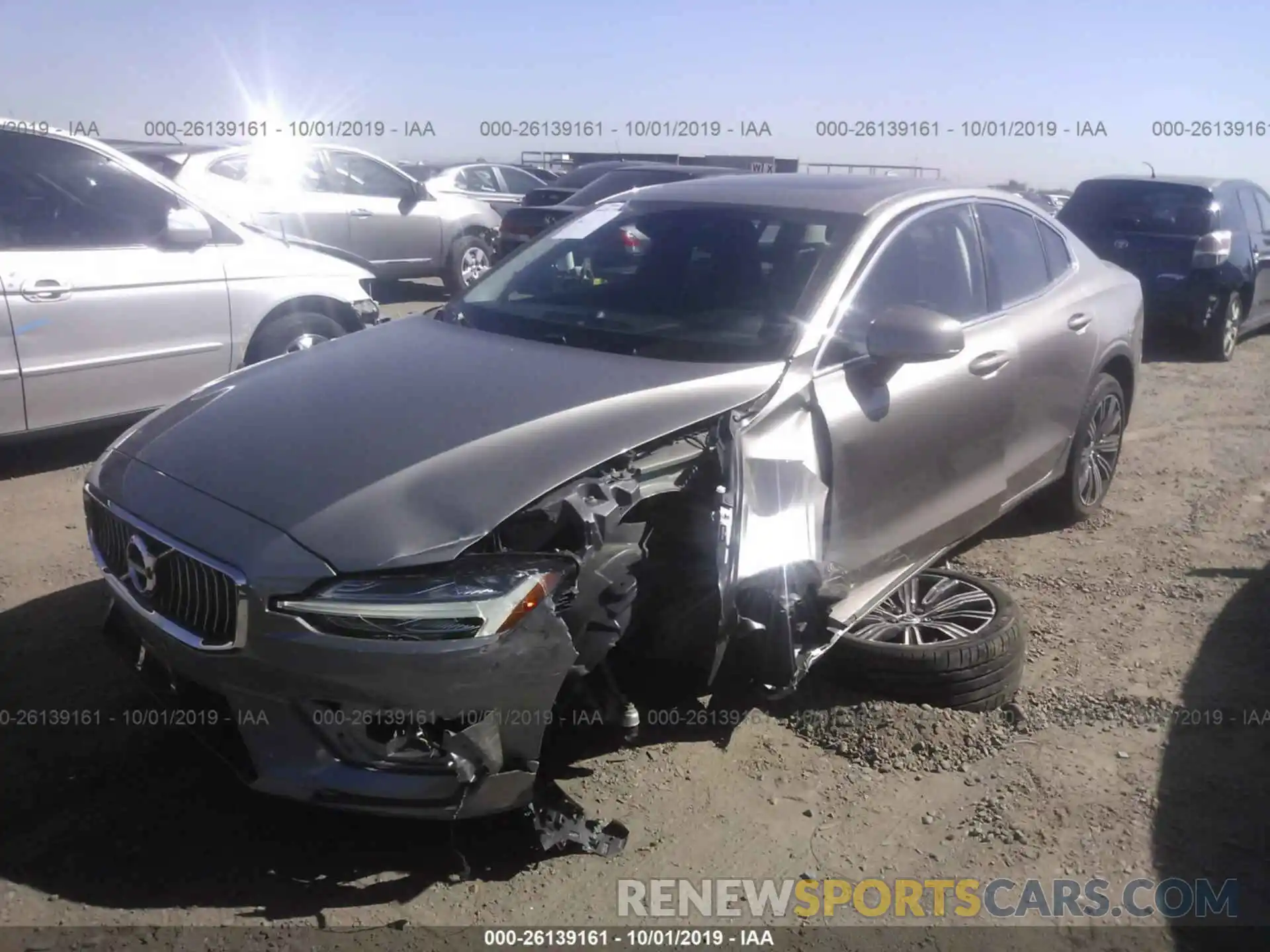 2 Photograph of a damaged car 7JR102FL4KG003982 VOLVO S60 2019