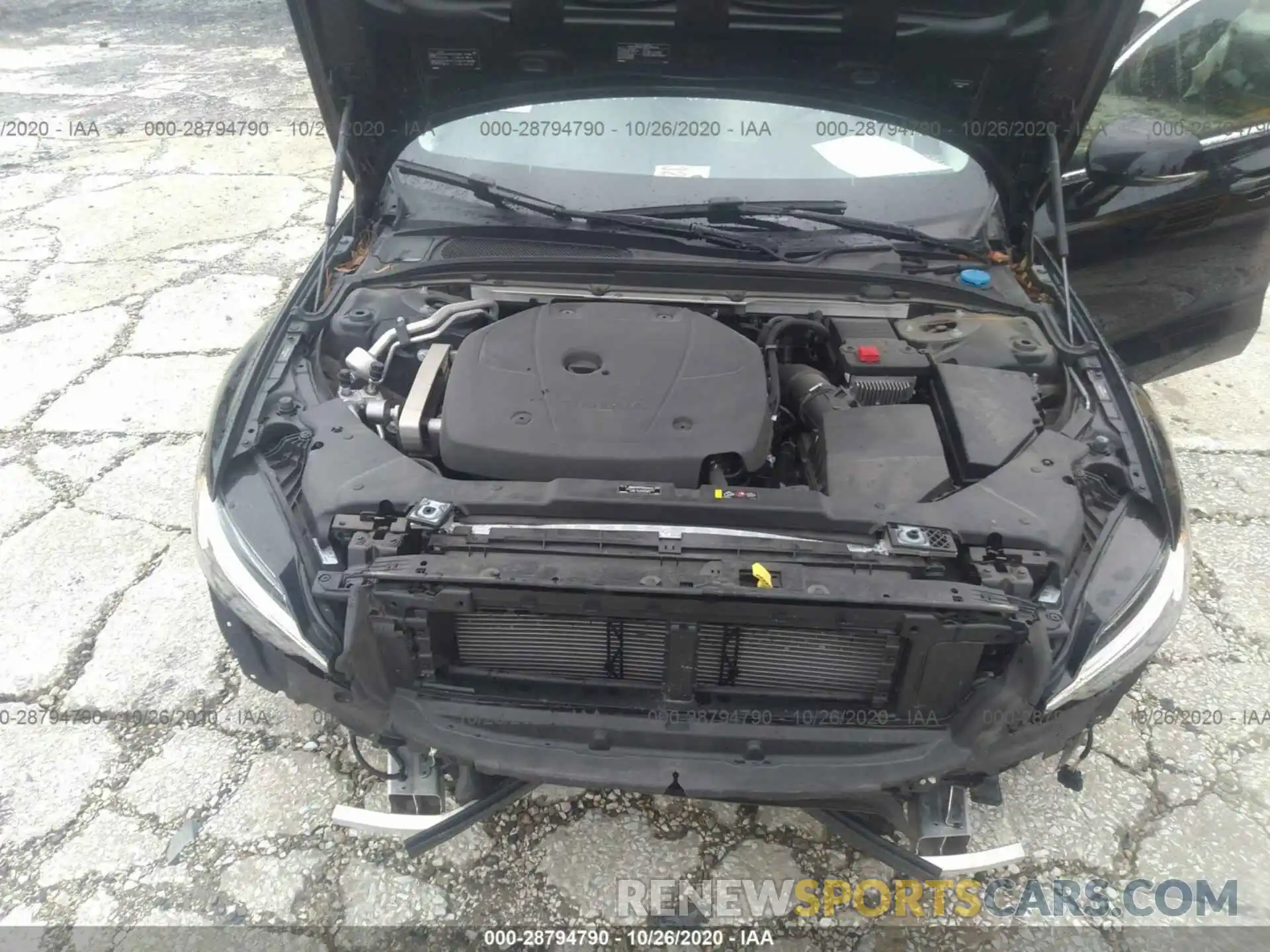 10 Photograph of a damaged car 7JR102FL4KG006090 VOLVO S60 2019