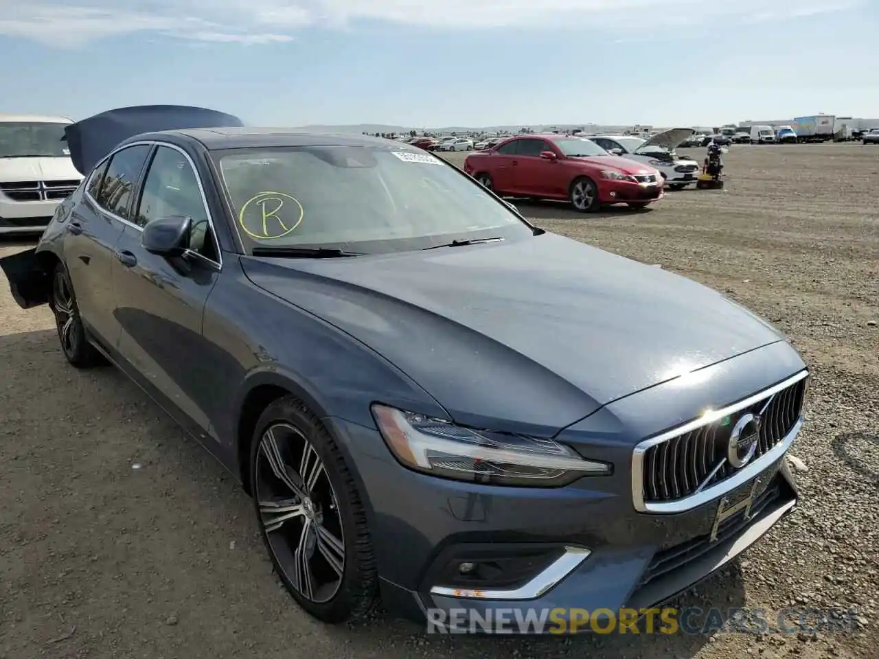 1 Photograph of a damaged car 7JR102FL9KG004867 VOLVO S60 2019