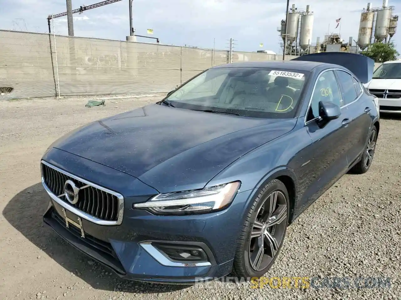 2 Photograph of a damaged car 7JR102FL9KG004867 VOLVO S60 2019