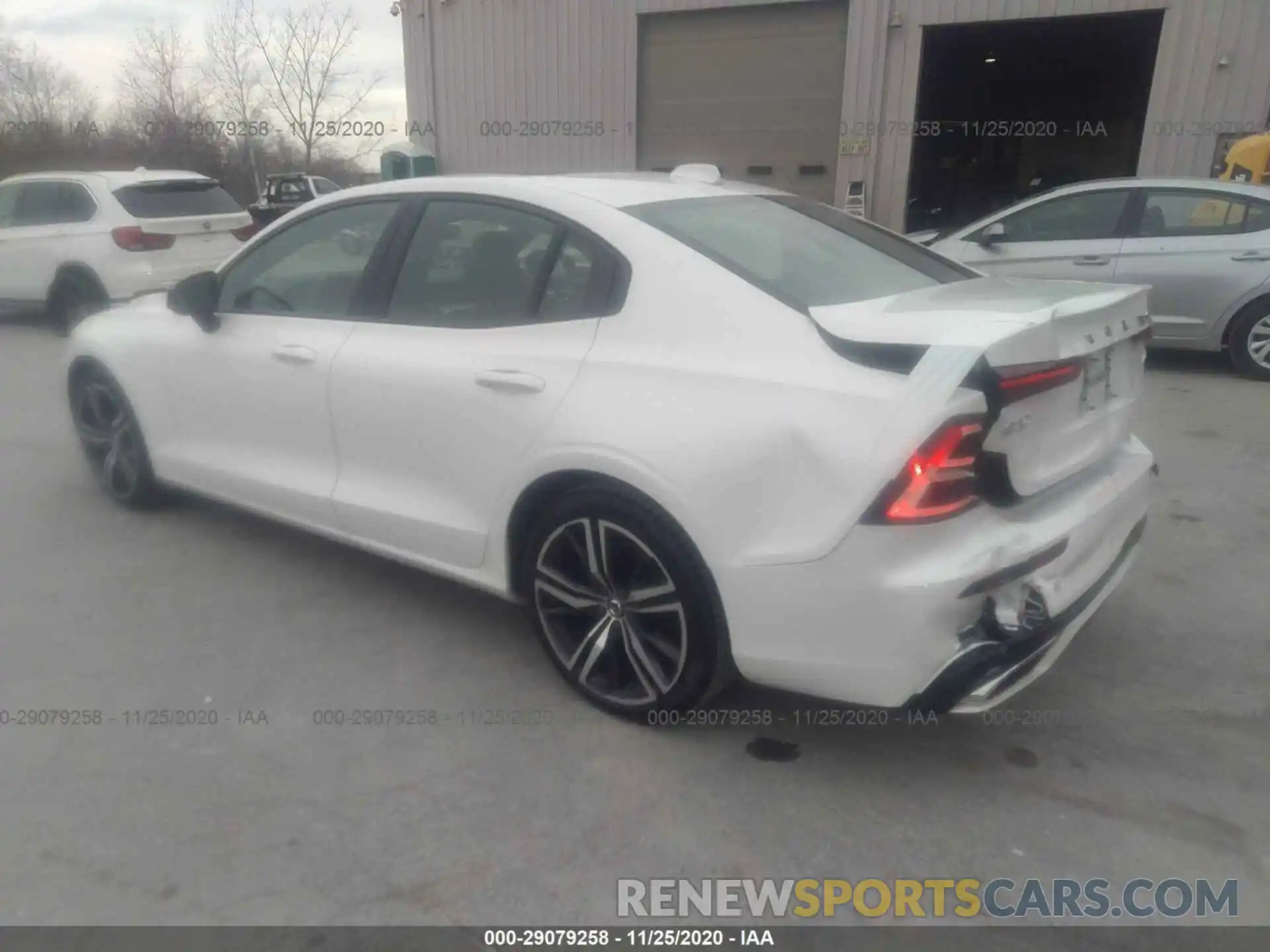 3 Photograph of a damaged car 7JR102FM8KG012984 VOLVO S60 2019