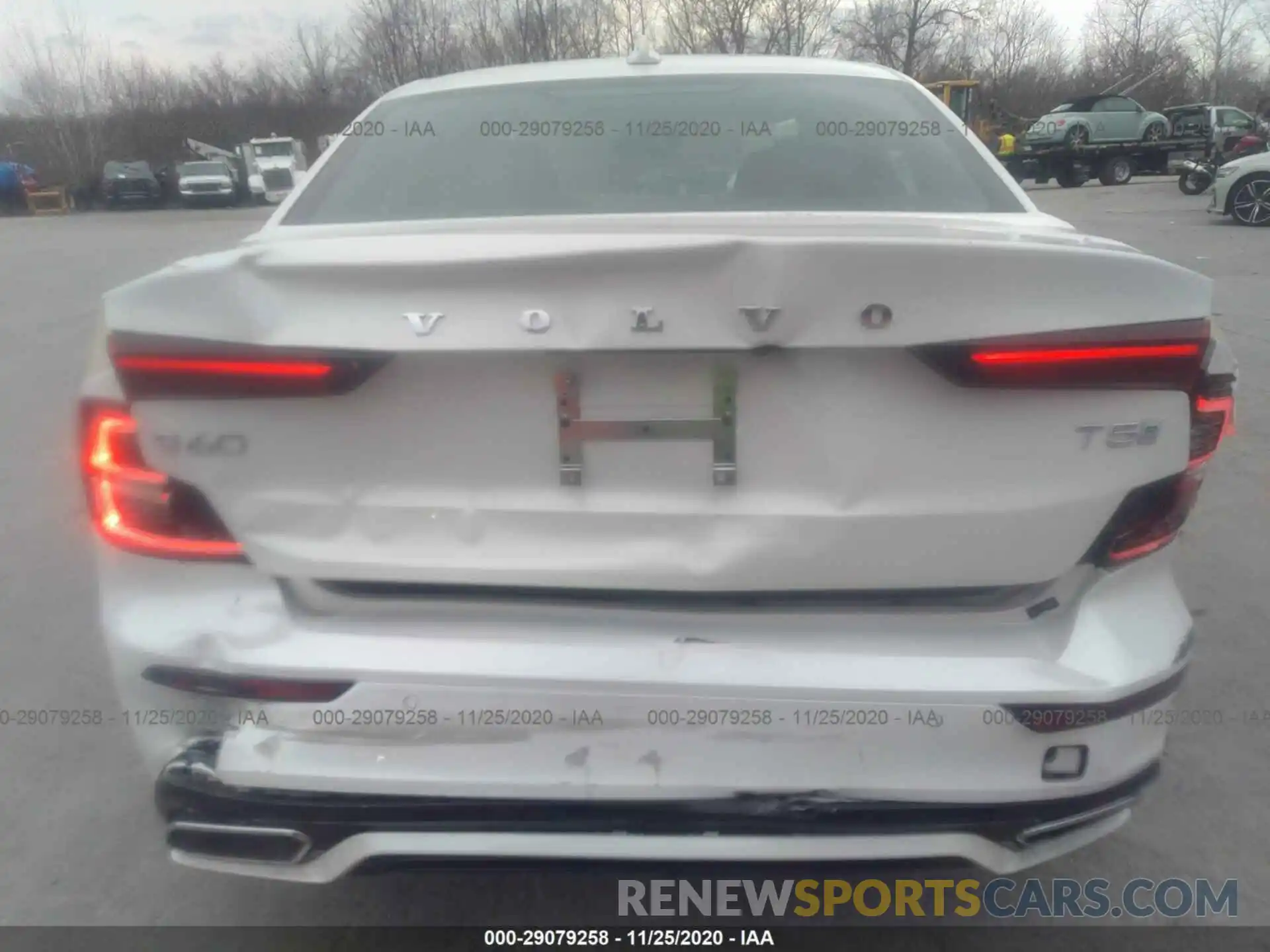 6 Photograph of a damaged car 7JR102FM8KG012984 VOLVO S60 2019