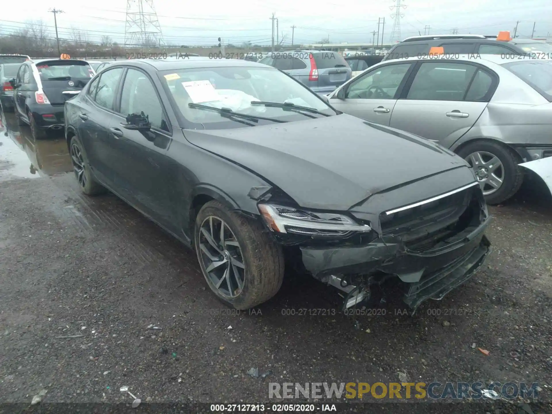 1 Photograph of a damaged car 7JRA22TK2KG005297 VOLVO S60 2019