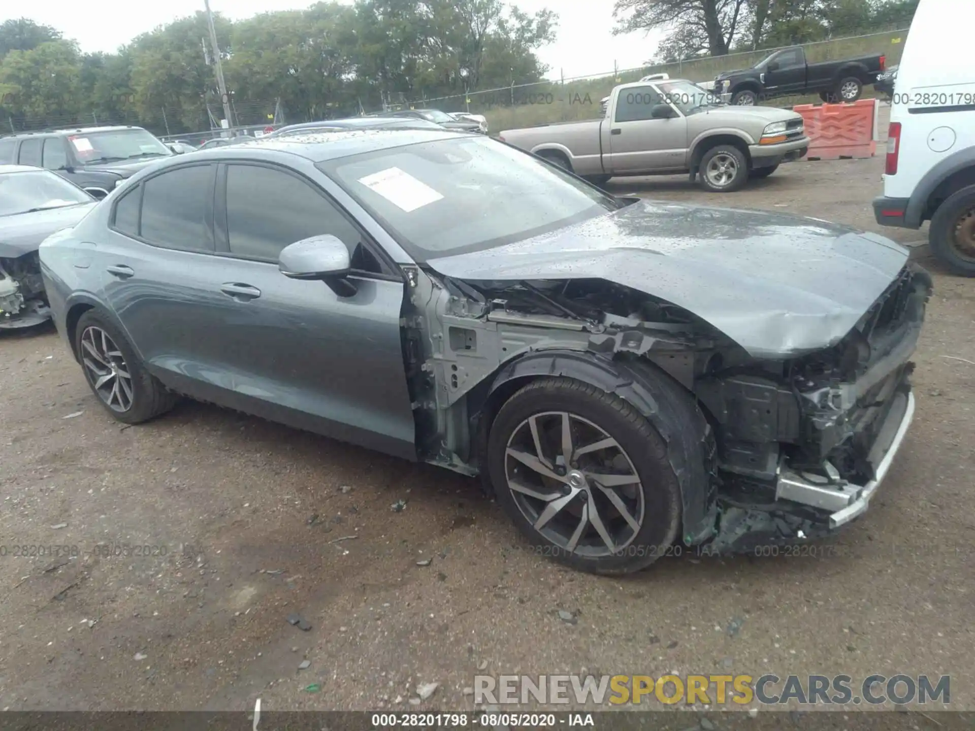 1 Photograph of a damaged car 7JRA22TK2KG010614 VOLVO S60 2019