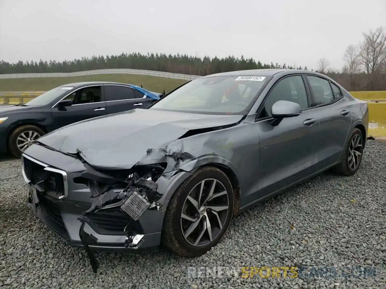 2 Фотография поврежденного автомобиля 7JRA22TK2KG010645 VOLVO S60 2019