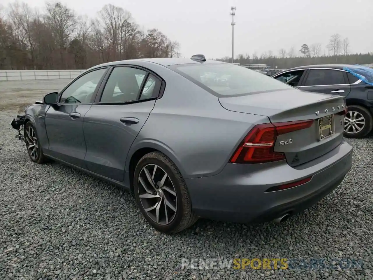 3 Photograph of a damaged car 7JRA22TK2KG010645 VOLVO S60 2019