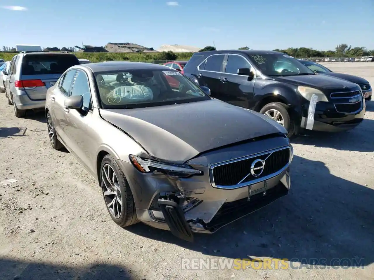 1 Photograph of a damaged car 7JRA22TK2KG013173 VOLVO S60 2019