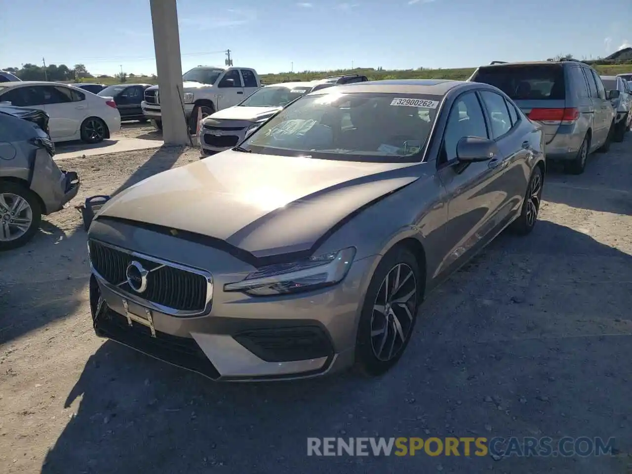 2 Photograph of a damaged car 7JRA22TK2KG013173 VOLVO S60 2019