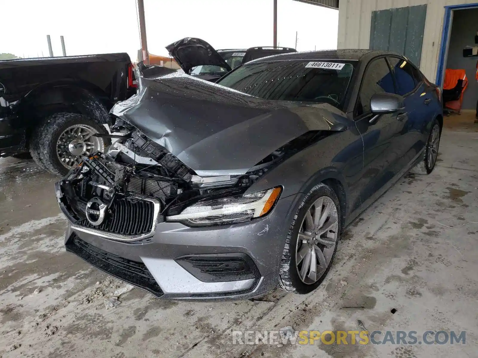 2 Photograph of a damaged car 7JRA22TK4KG001428 VOLVO S60 2019