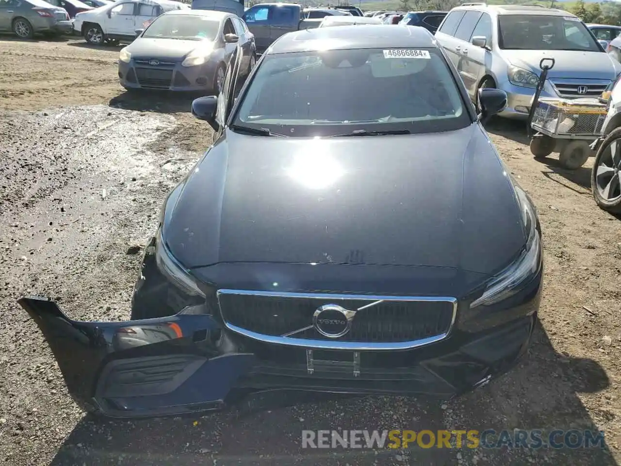 5 Photograph of a damaged car 7JRA22TK4KG003440 VOLVO S60 2019