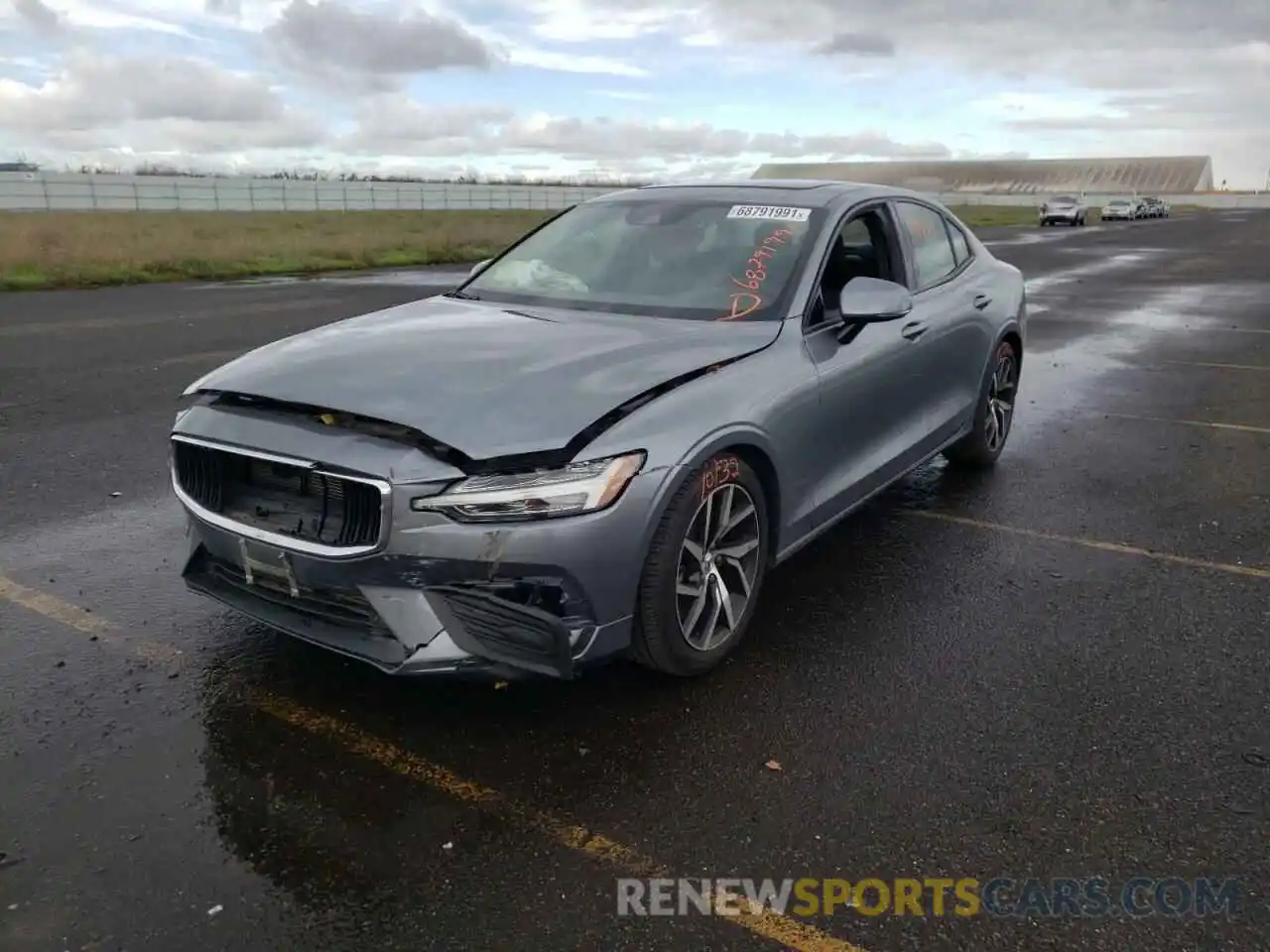 2 Photograph of a damaged car 7JRA22TK4KG010548 VOLVO S60 2019