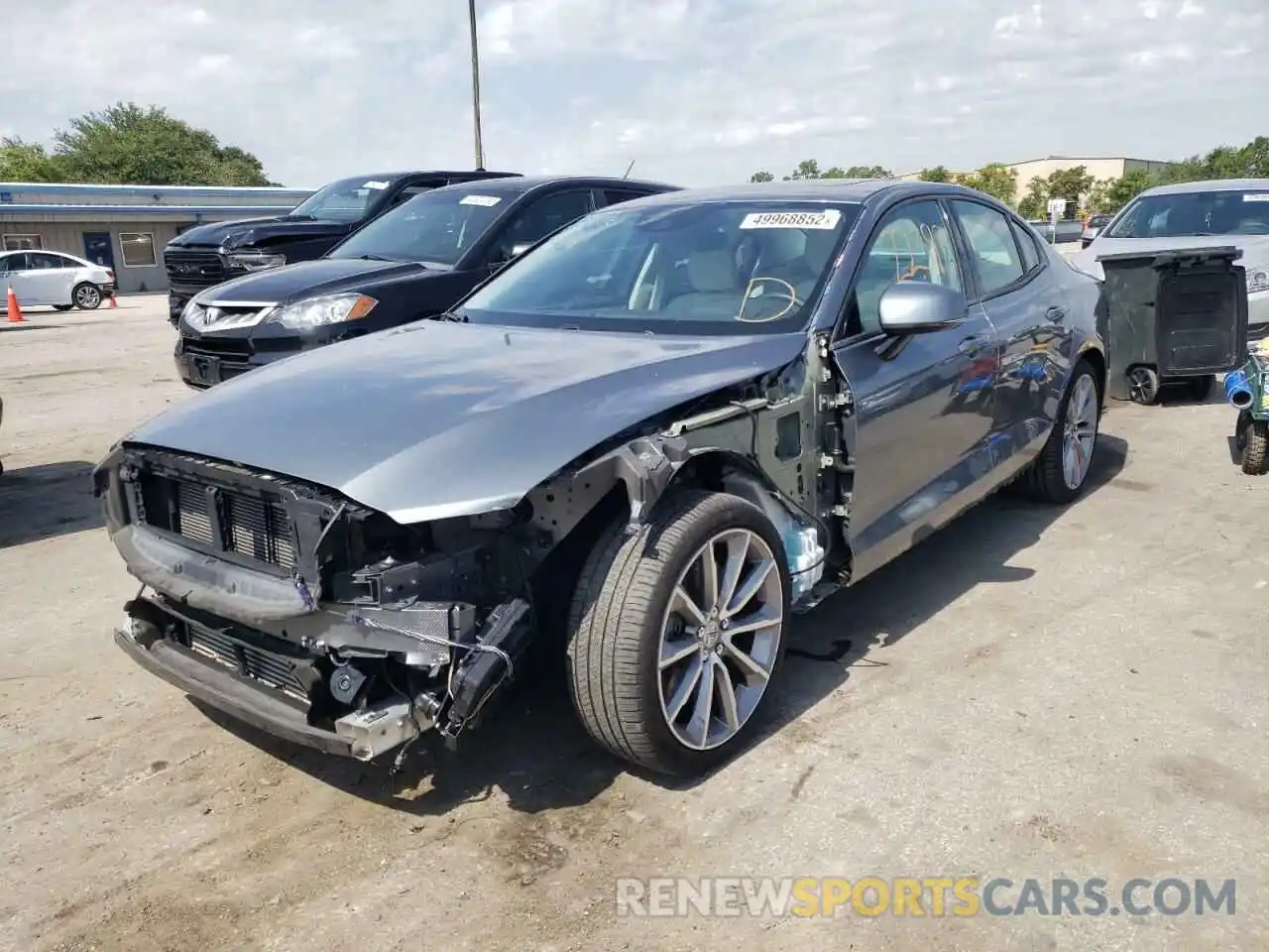 2 Photograph of a damaged car 7JRA22TK4KG016687 VOLVO S60 2019