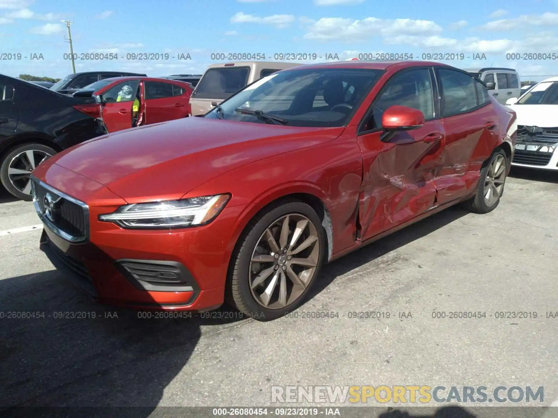 2 Photograph of a damaged car 7JRA22TK5KG003544 VOLVO S60 2019