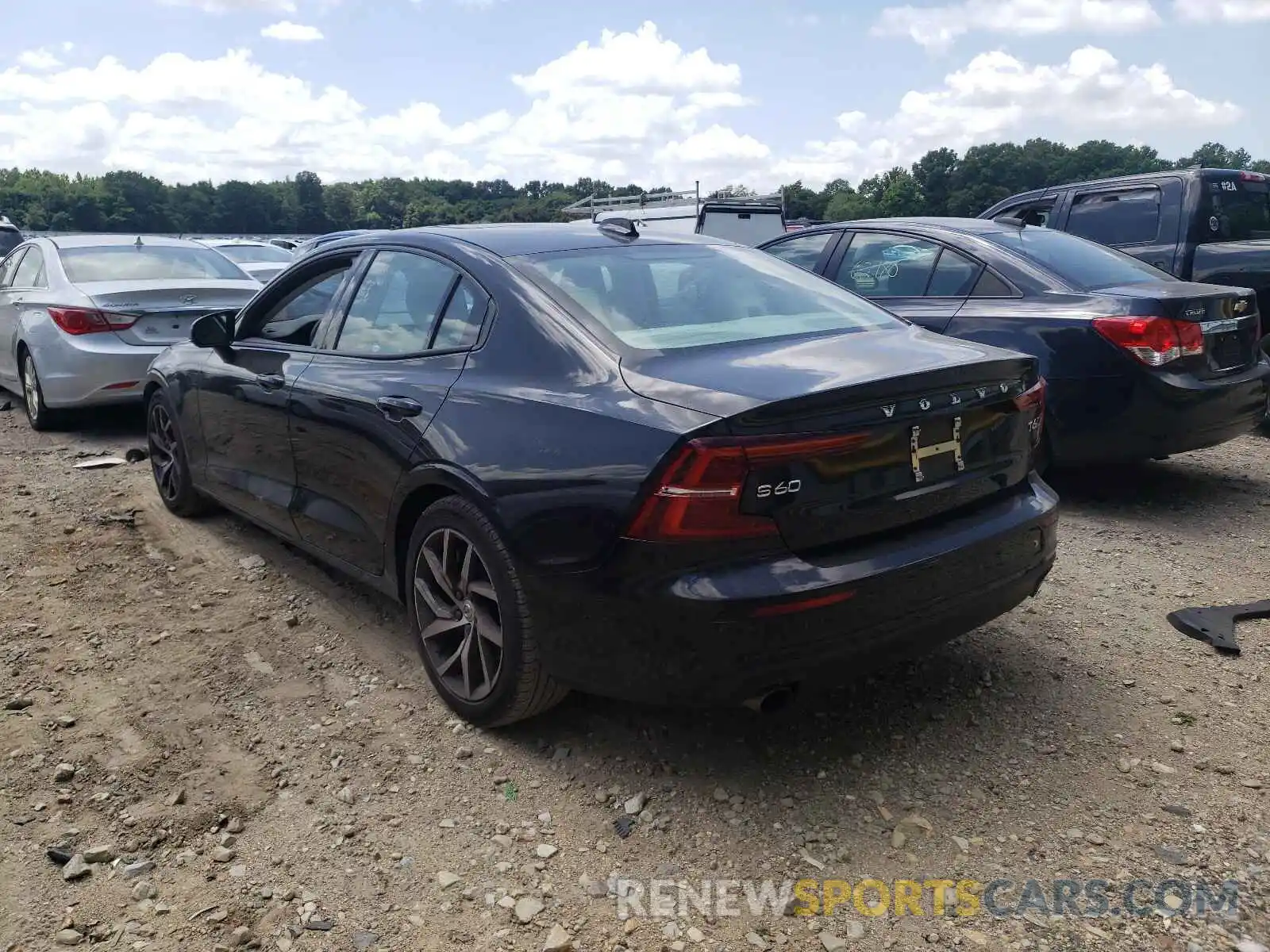 3 Photograph of a damaged car 7JRA22TK5KG016584 VOLVO S60 2019