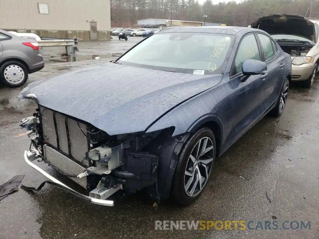 2 Photograph of a damaged car 7JRA22TK6KG006730 VOLVO S60 2019