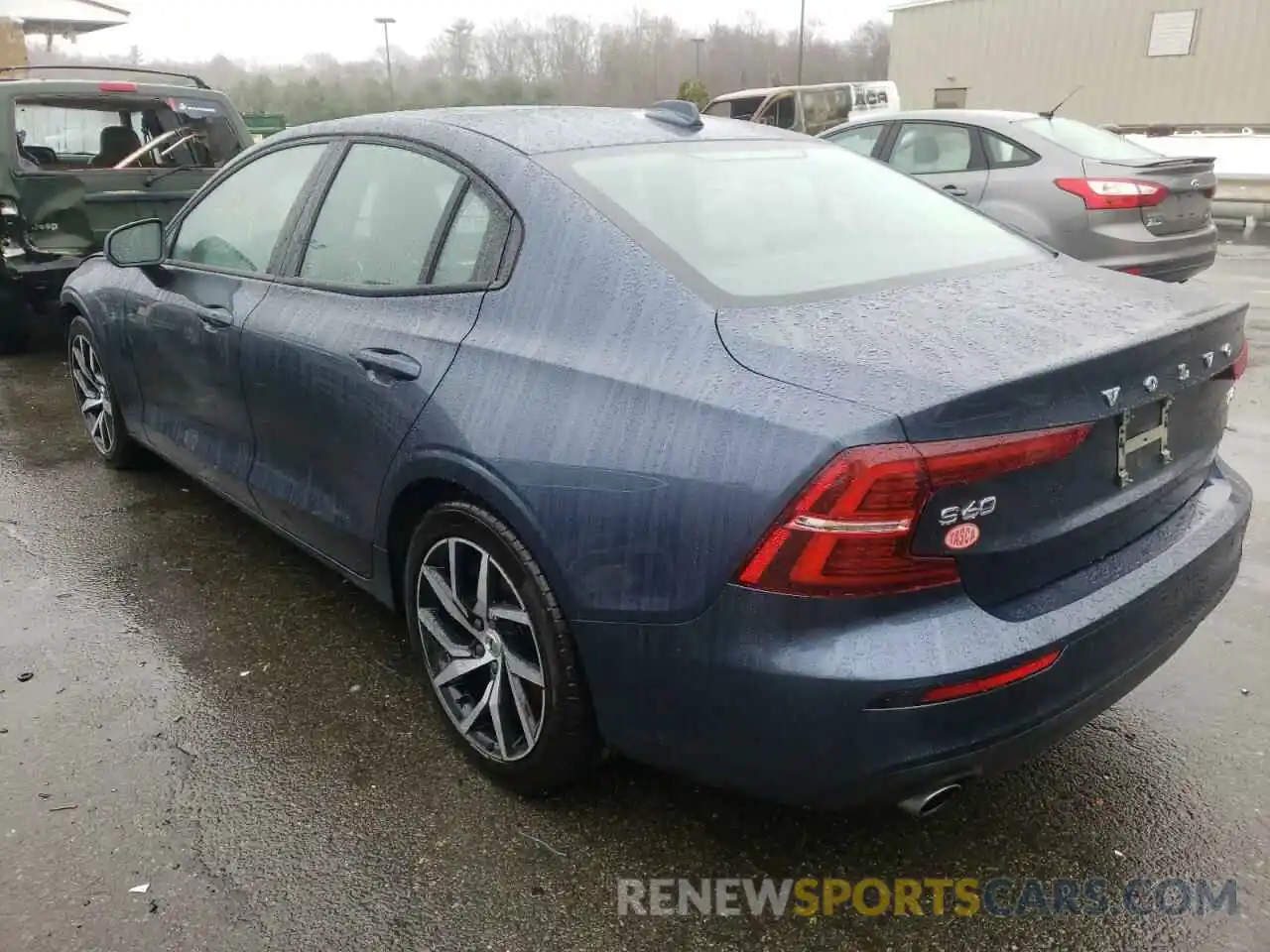 3 Photograph of a damaged car 7JRA22TK6KG006730 VOLVO S60 2019