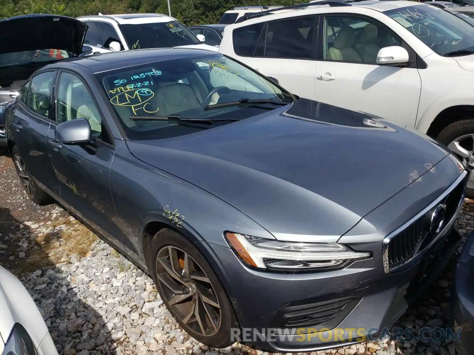 1 Photograph of a damaged car 7JRA22TK6KG017369 VOLVO S60 2019