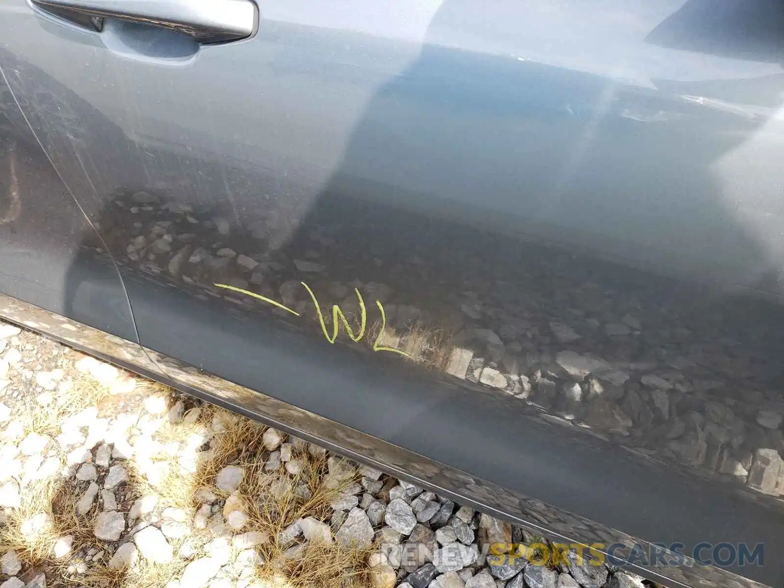 9 Photograph of a damaged car 7JRA22TK6KG017369 VOLVO S60 2019