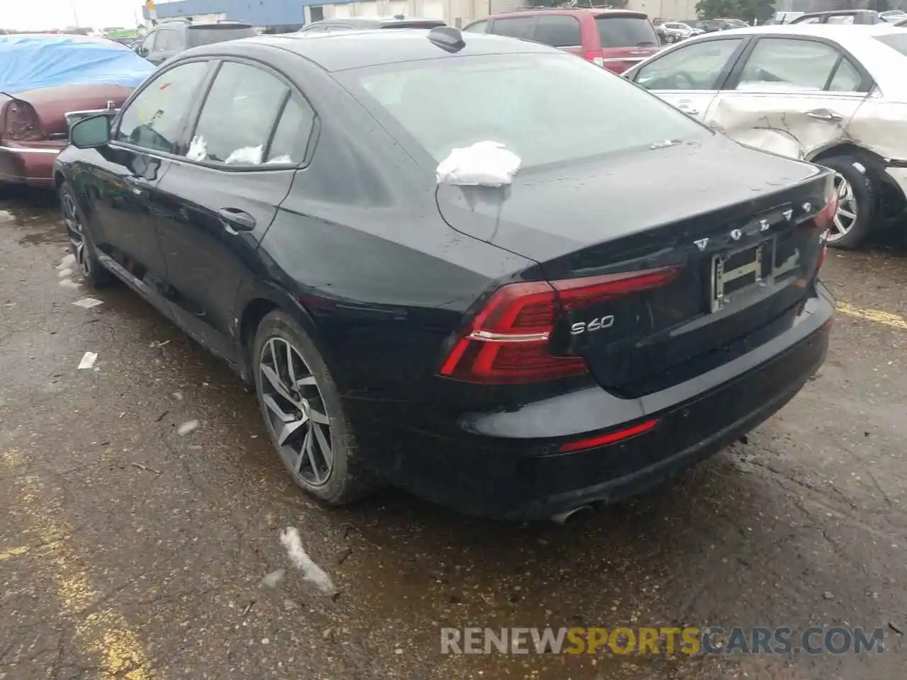 3 Photograph of a damaged car 7JRA22TK7KG007434 VOLVO S60 2019