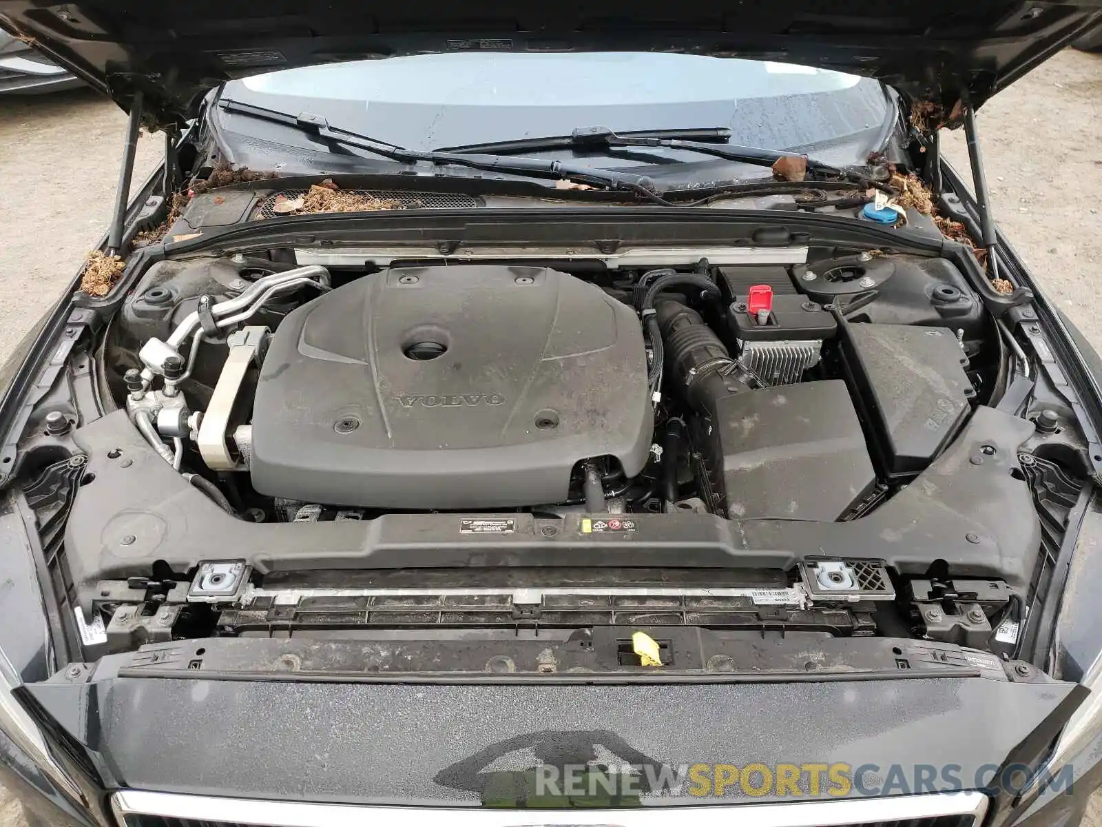 7 Photograph of a damaged car 7JRA22TK8KG005272 VOLVO S60 2019