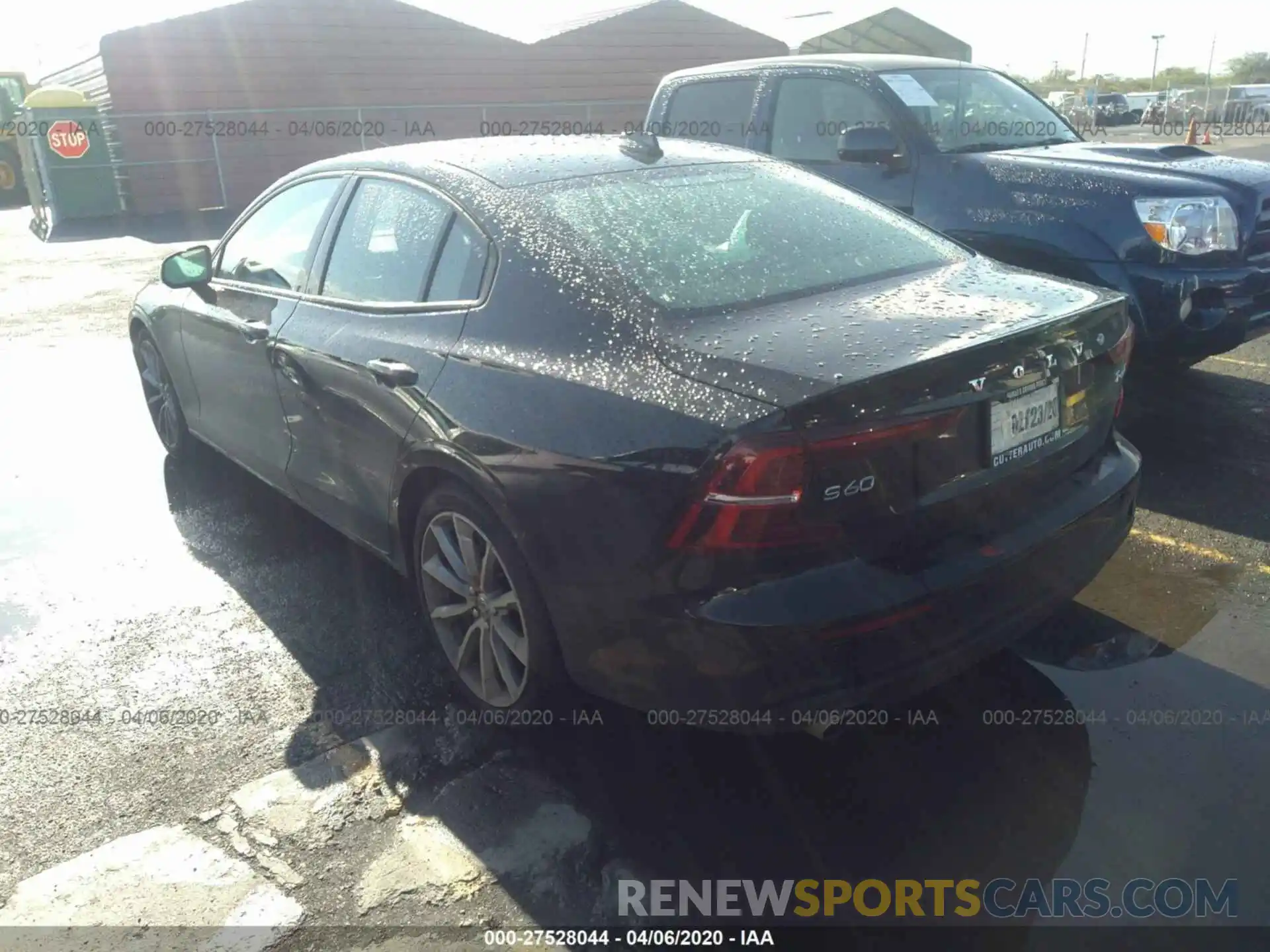 3 Photograph of a damaged car 7JRA22TK8KG013274 VOLVO S60 2019