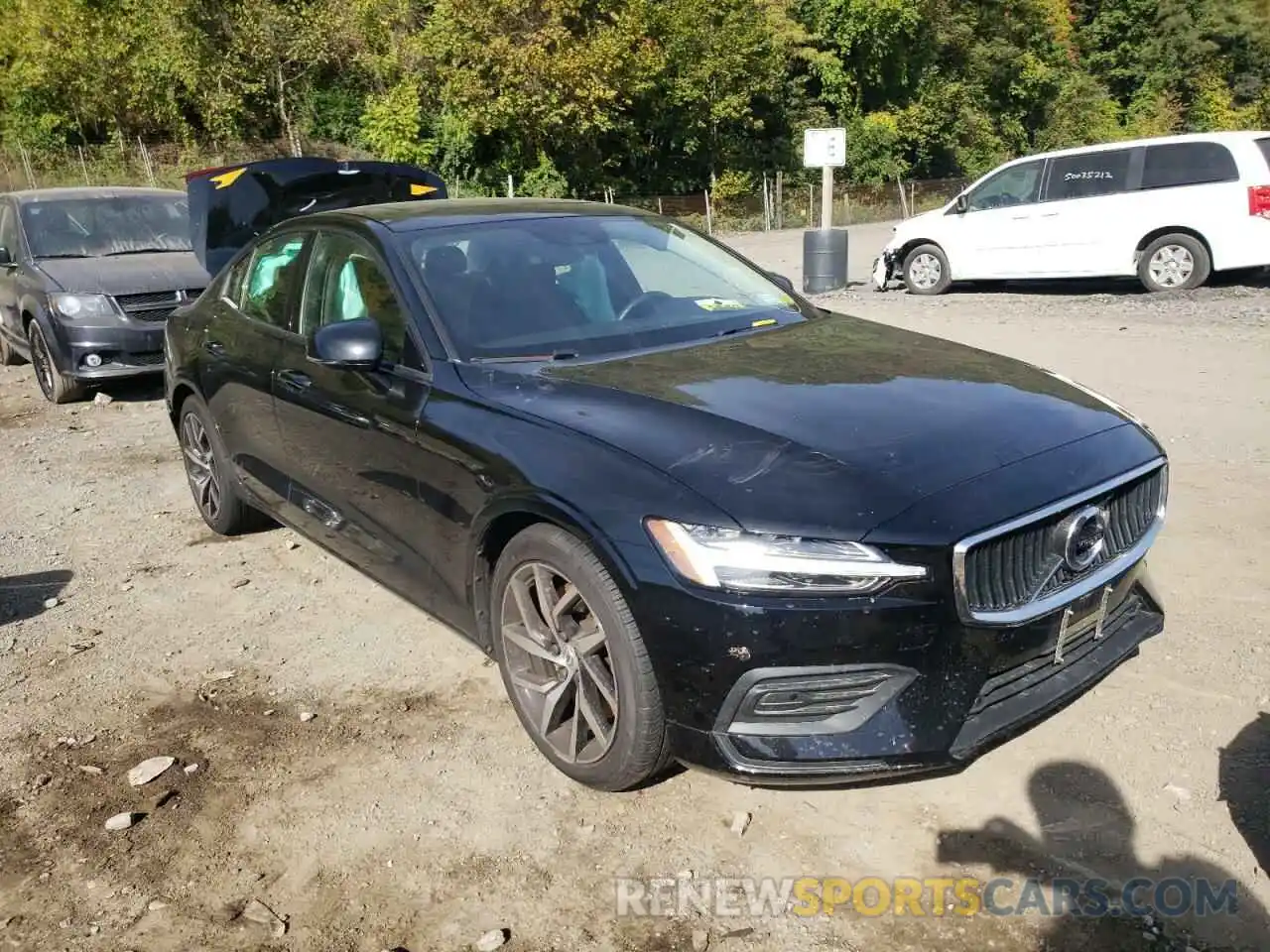 1 Photograph of a damaged car 7JRA22TK8KG014019 VOLVO S60 2019