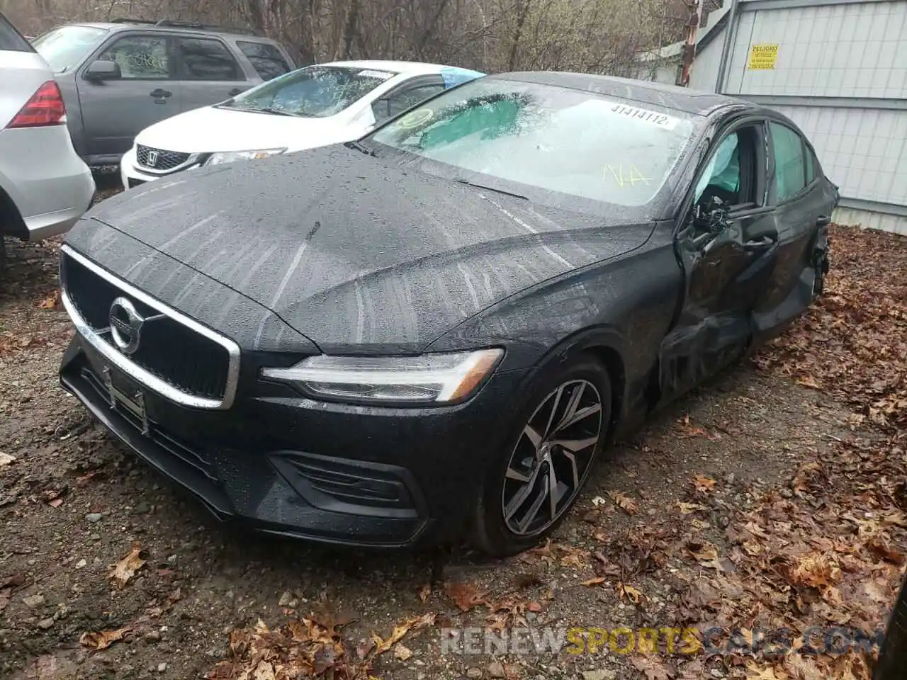 2 Photograph of a damaged car 7JRA22TK8KG014151 VOLVO S60 2019