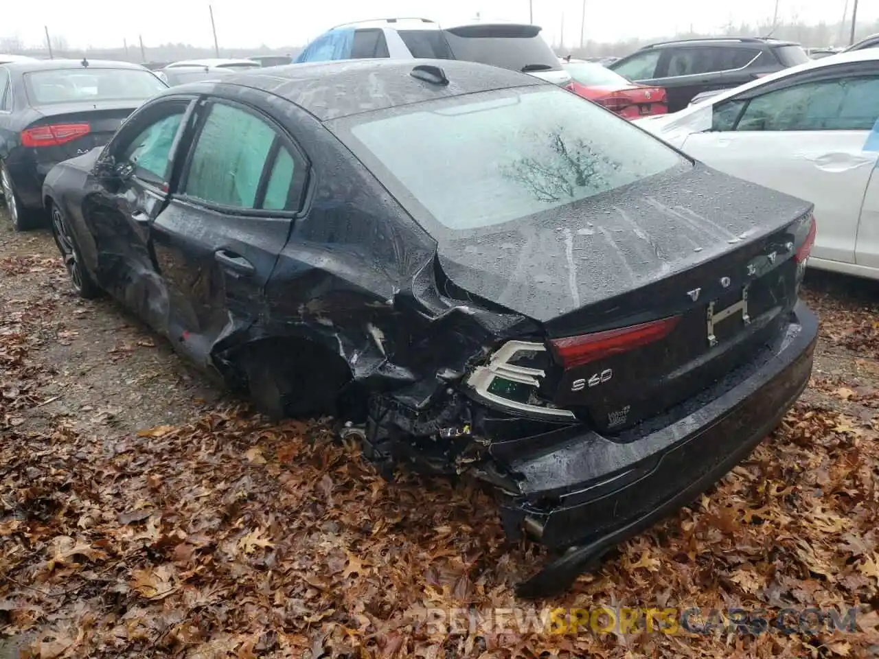 3 Photograph of a damaged car 7JRA22TK8KG014151 VOLVO S60 2019