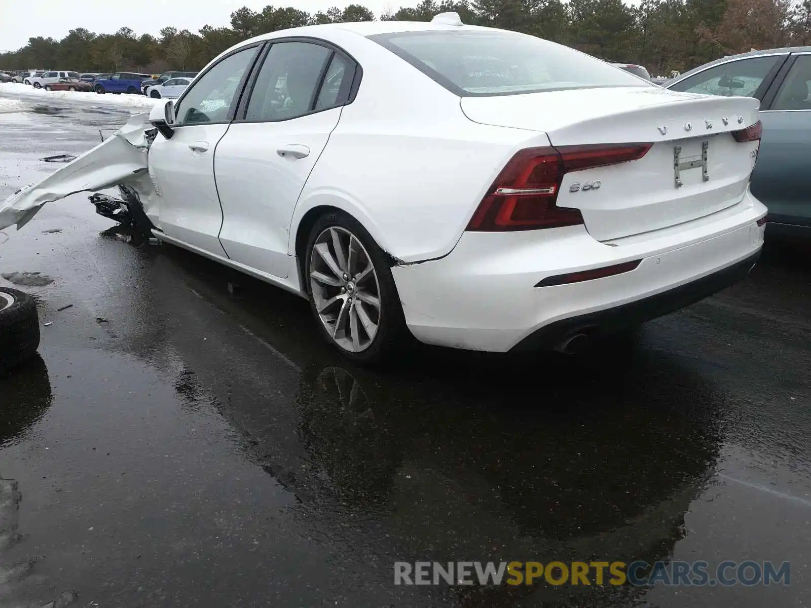 3 Photograph of a damaged car 7JRA22TKXKG007797 VOLVO S60 2019