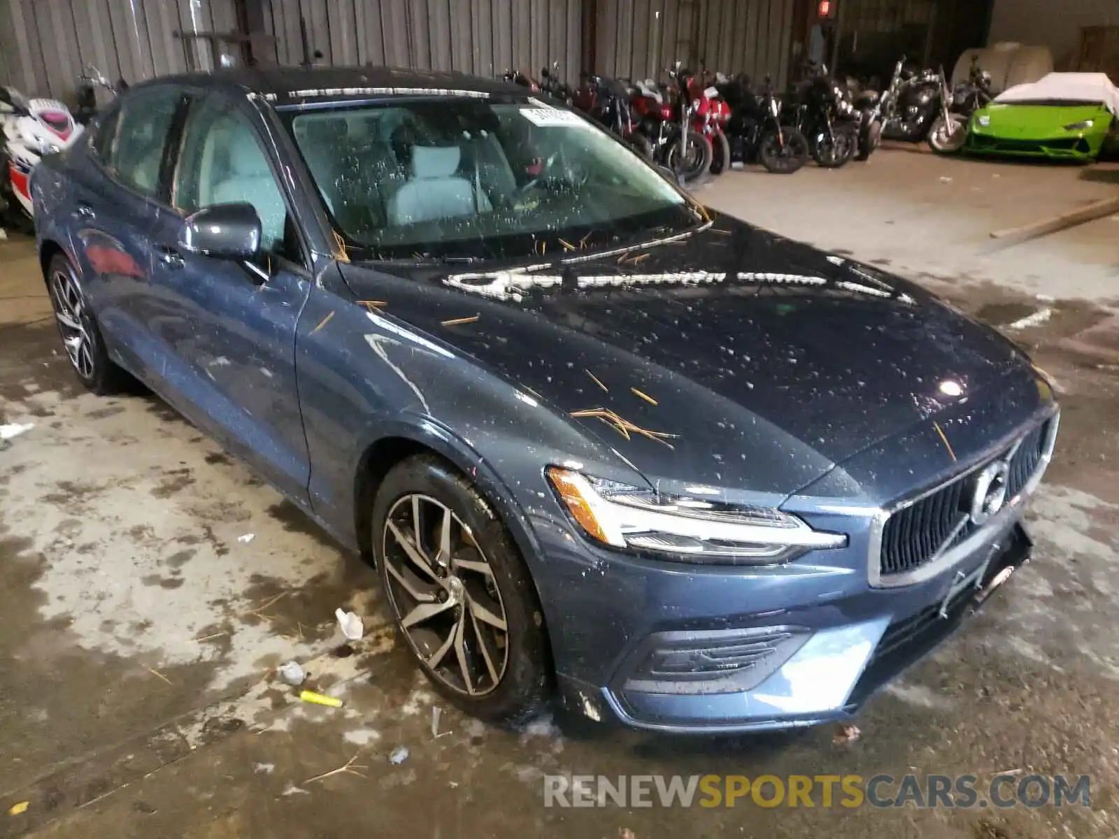 1 Photograph of a damaged car 7JRA22TKXKG008626 VOLVO S60 2019