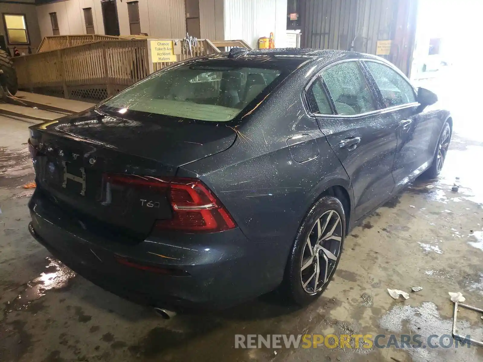 4 Фотография поврежденного автомобиля 7JRA22TKXKG008626 VOLVO S60 2019