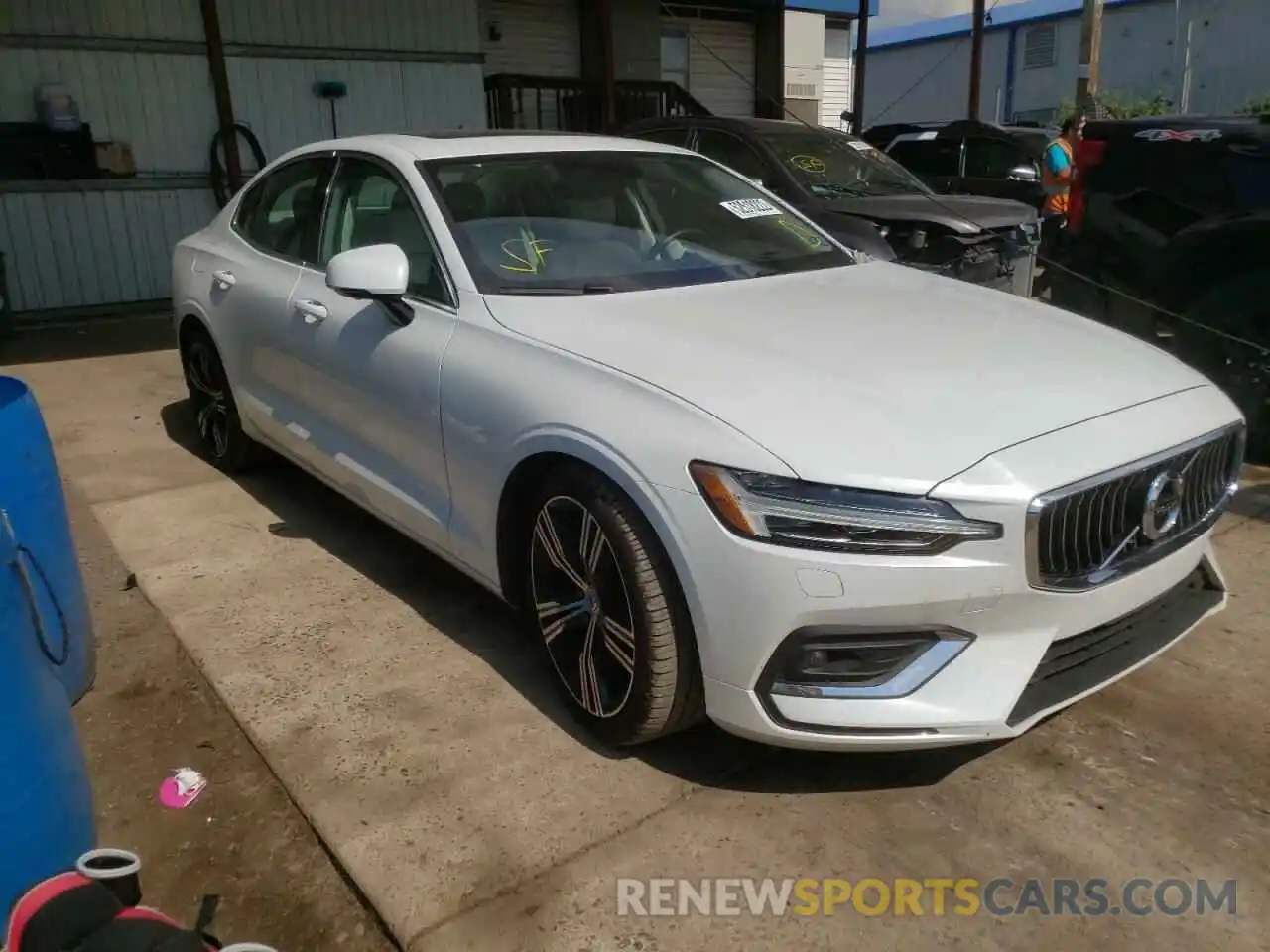 1 Photograph of a damaged car 7JRA22TL2KG007852 VOLVO S60 2019