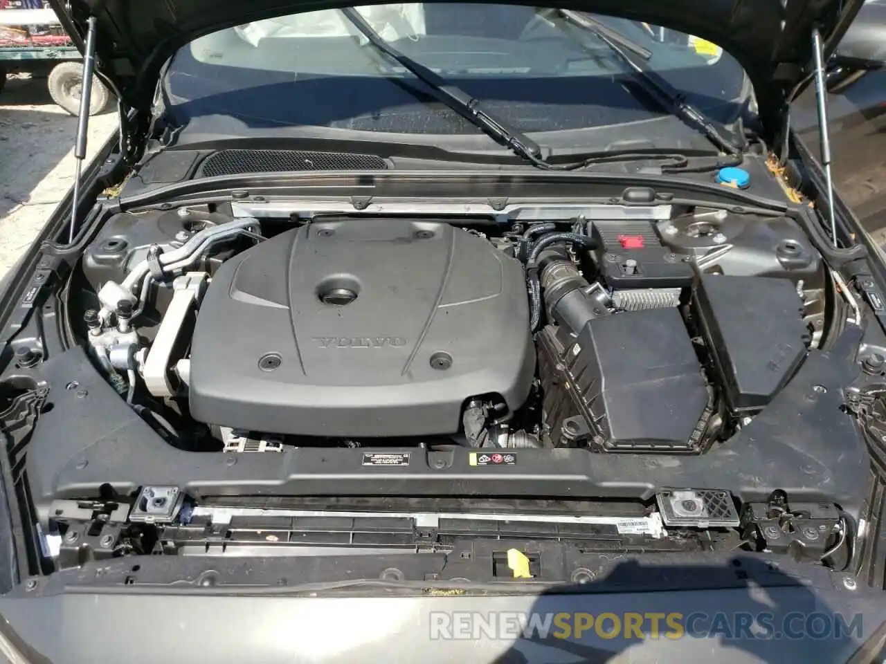 7 Фотография поврежденного автомобиля 7JRA22TL3KG016656 VOLVO S60 2019