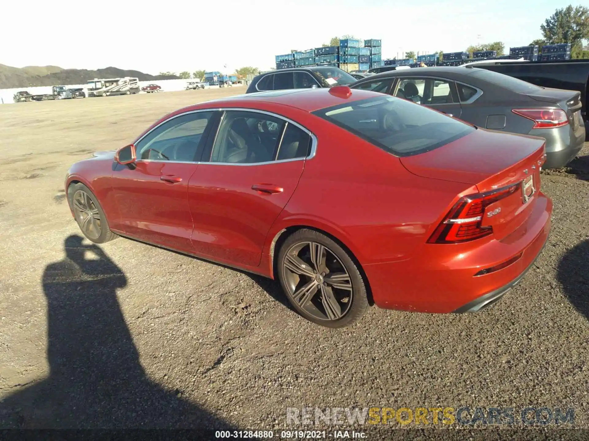 3 Photograph of a damaged car 7JRA22TL4KG002541 VOLVO S60 2019