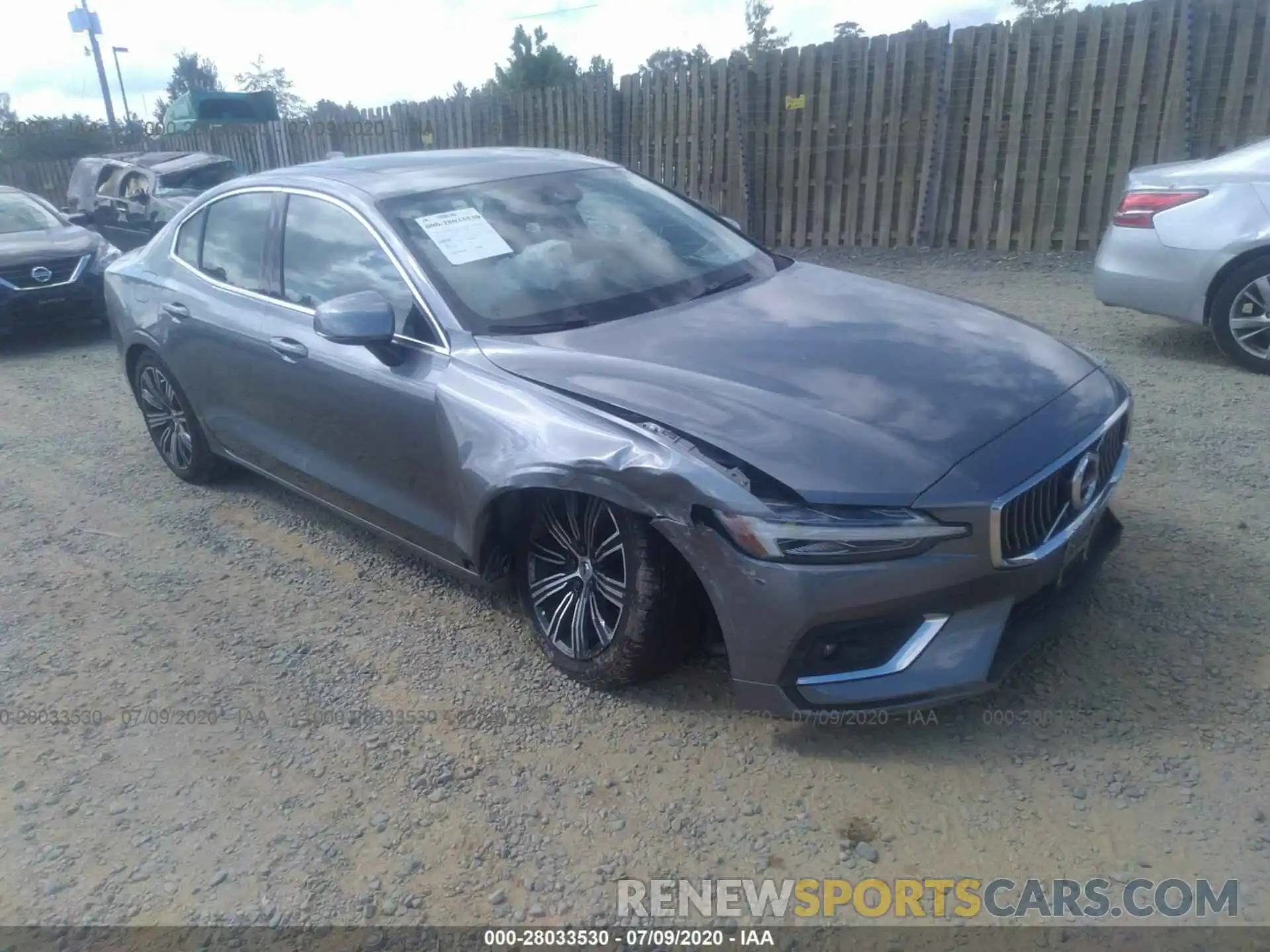 1 Photograph of a damaged car 7JRA22TL4KG004063 VOLVO S60 2019