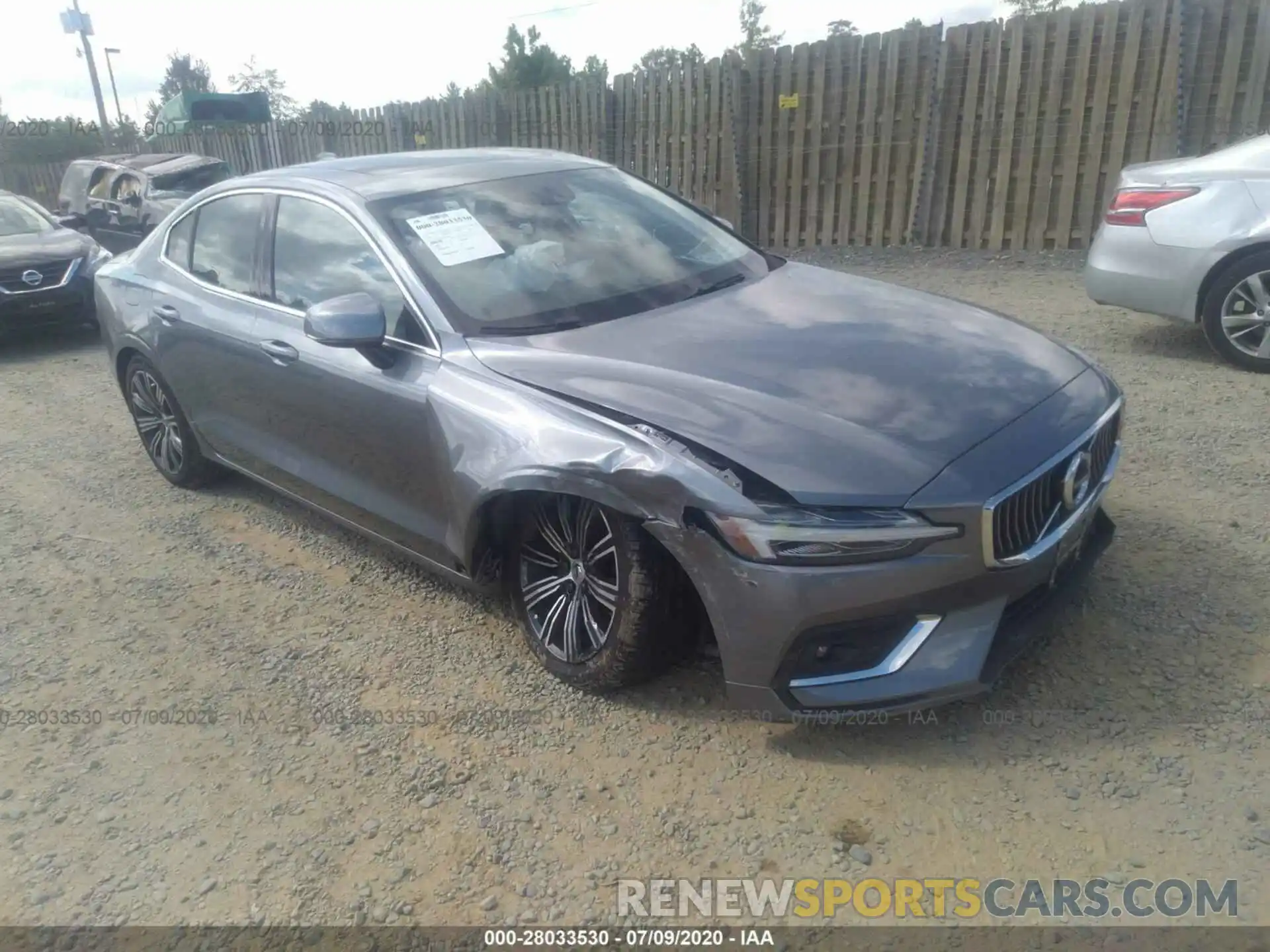 6 Photograph of a damaged car 7JRA22TL4KG004063 VOLVO S60 2019