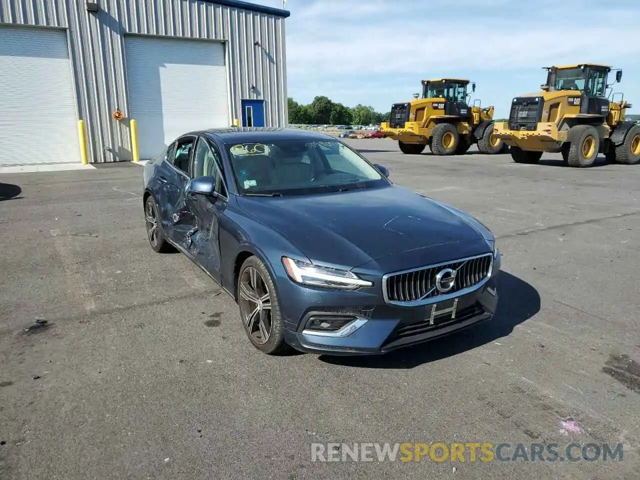 1 Photograph of a damaged car 7JRA22TL4KG016262 VOLVO S60 2019