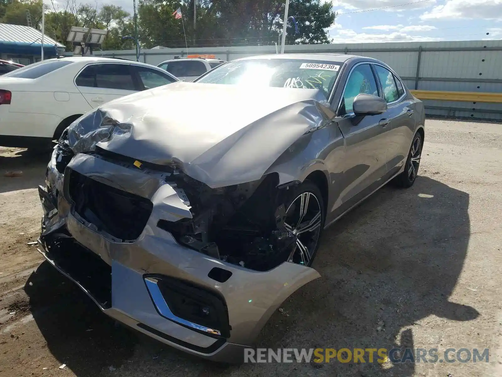 2 Photograph of a damaged car 7JRA22TL6KG001147 VOLVO S60 2019