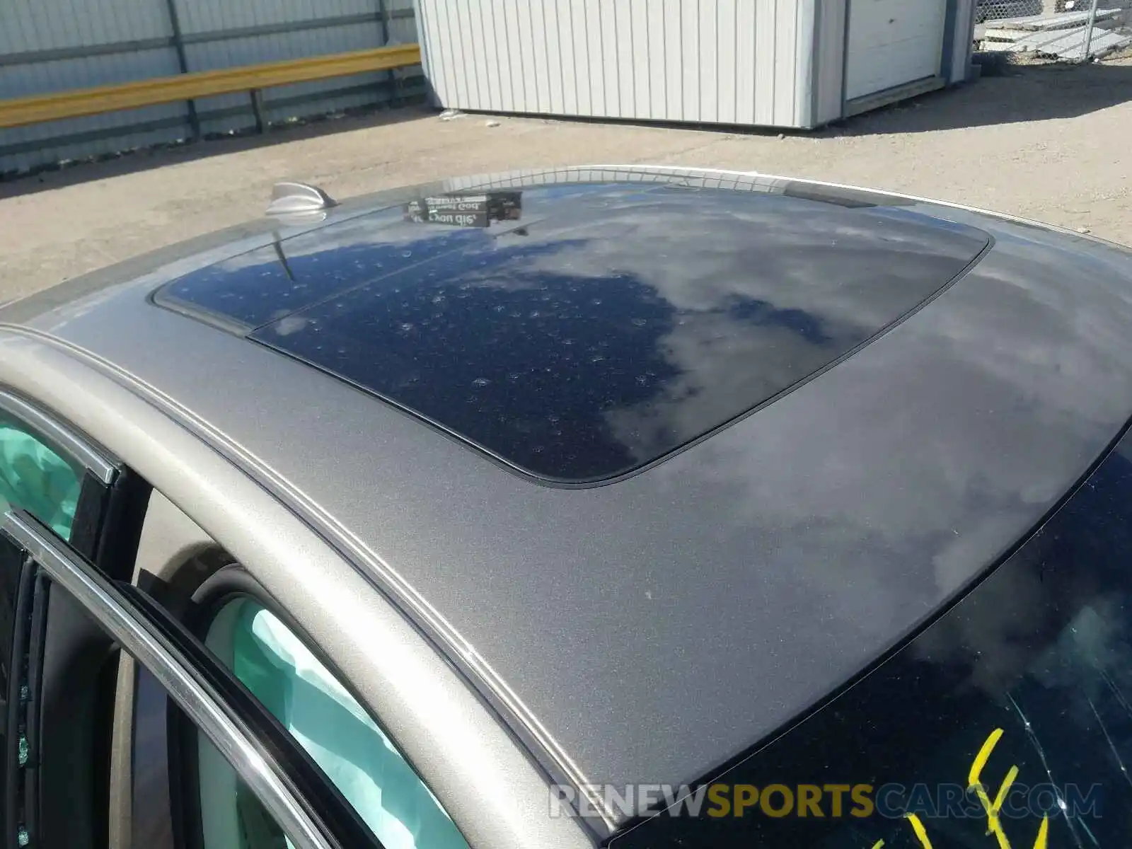 9 Photograph of a damaged car 7JRA22TL6KG001147 VOLVO S60 2019