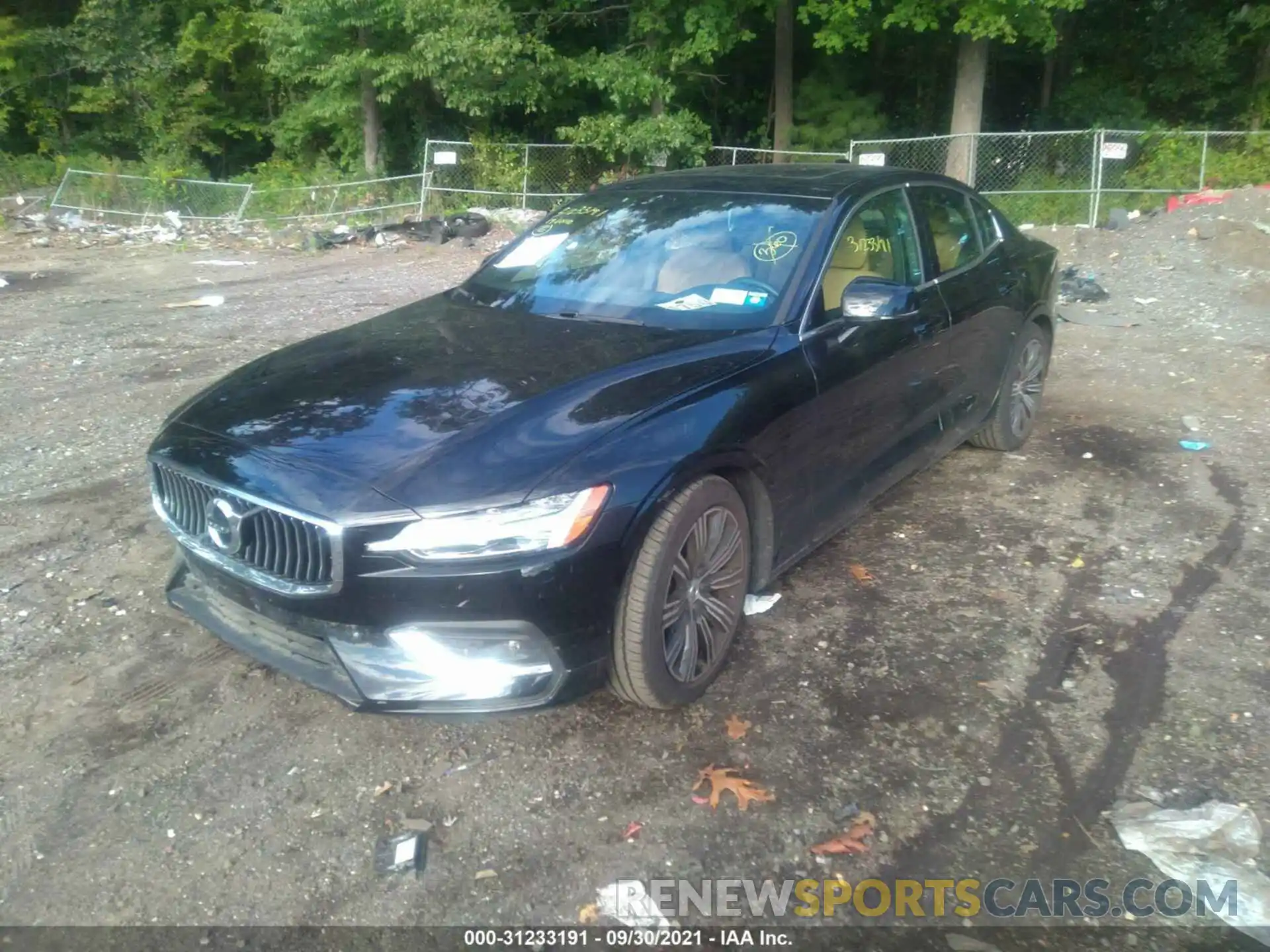 2 Photograph of a damaged car 7JRA22TL6KG013007 VOLVO S60 2019