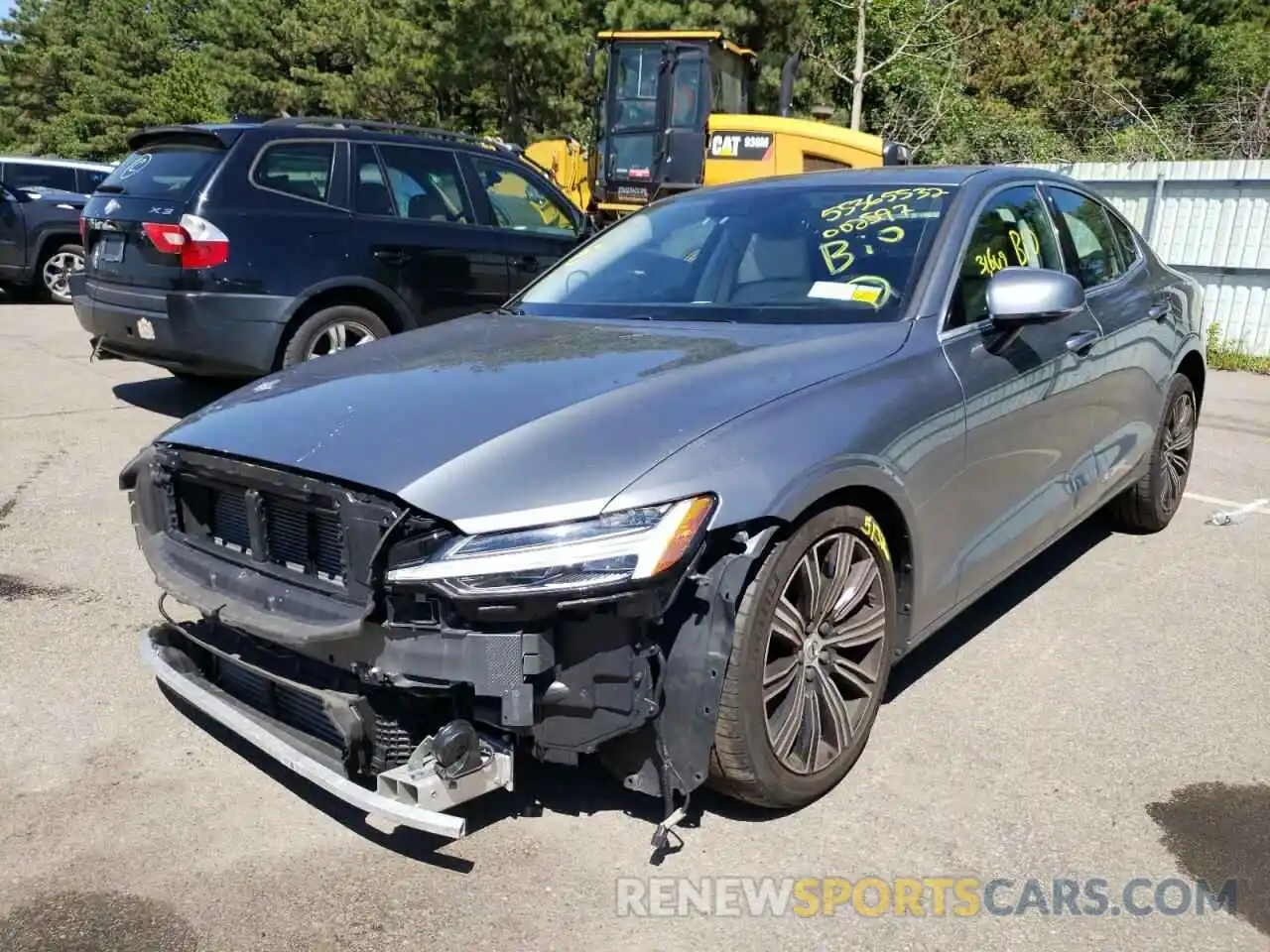 2 Photograph of a damaged car 7JRA22TL9KG002597 VOLVO S60 2019