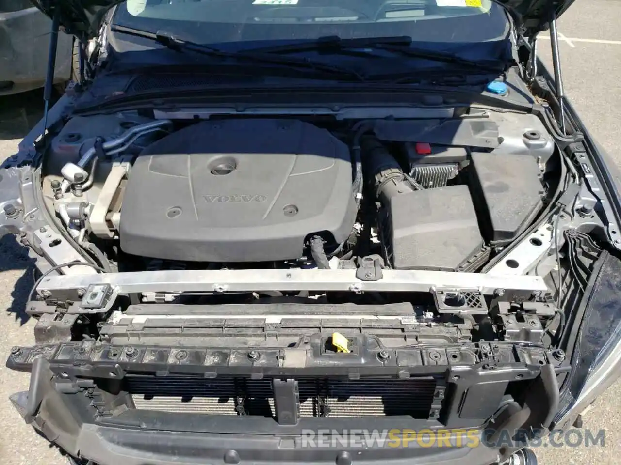 7 Photograph of a damaged car 7JRA22TL9KG002597 VOLVO S60 2019