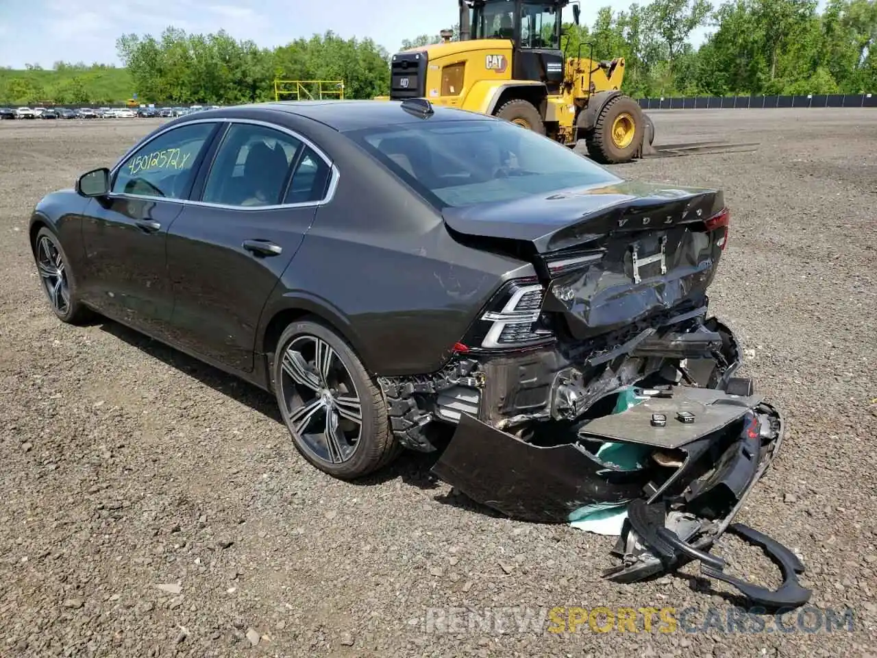 3 Фотография поврежденного автомобиля 7JRA22TL9KG007167 VOLVO S60 2019