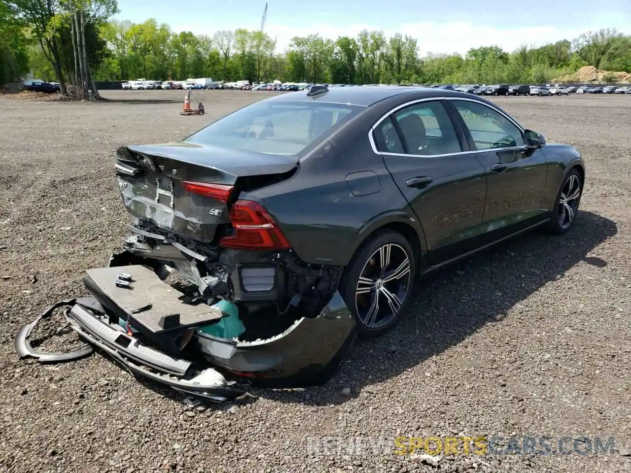 4 Фотография поврежденного автомобиля 7JRA22TL9KG007167 VOLVO S60 2019